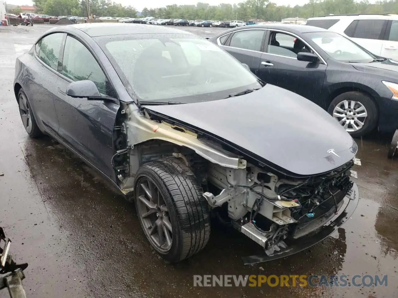 4 Photograph of a damaged car 5YJ3E1EA0PF683657 TESLA MODEL 3 2023
