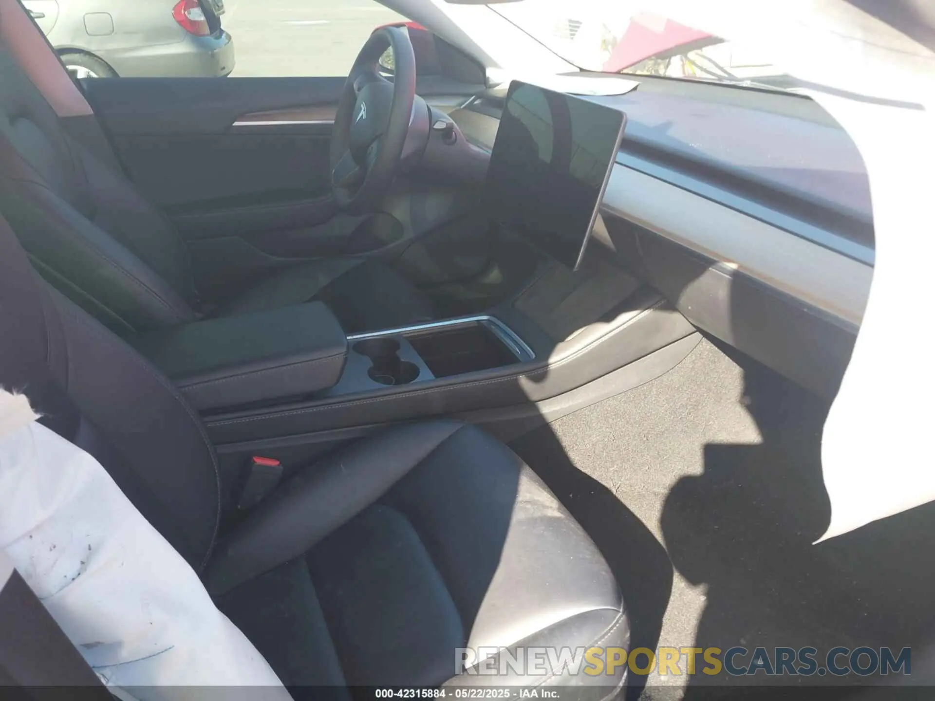 5 Фотография поврежденного автомобиля 5YJ3E1EA1PF385490 TESLA MODEL 3 2023