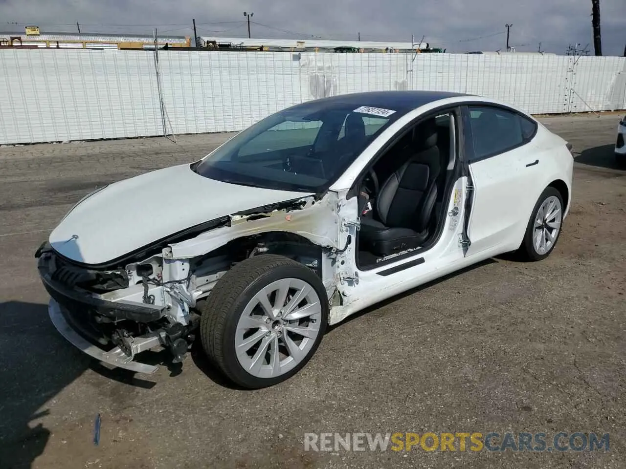 1 Photograph of a damaged car 5YJ3E1EA1PF403602 TESLA MODEL 3 2023