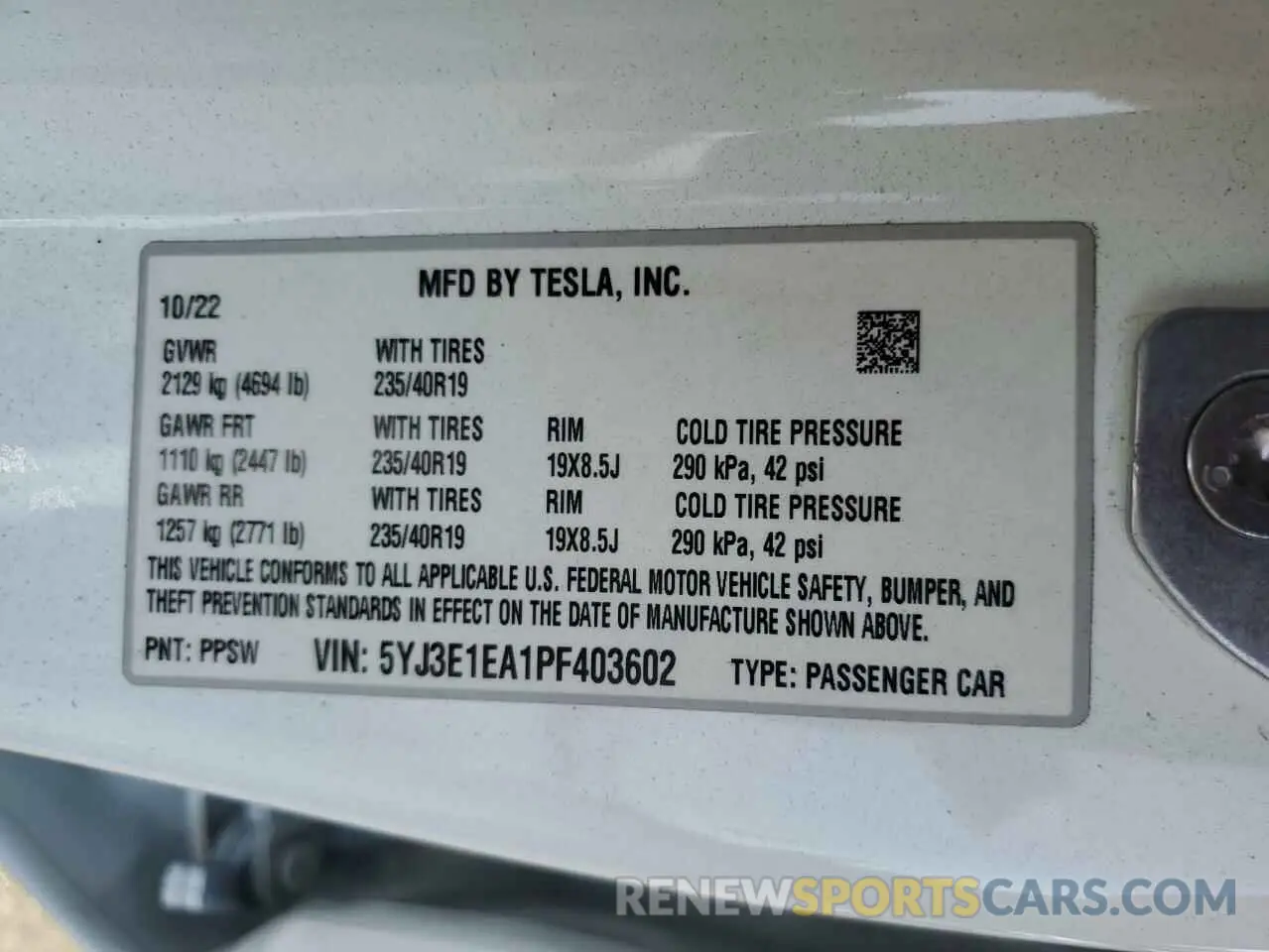 13 Photograph of a damaged car 5YJ3E1EA1PF403602 TESLA MODEL 3 2023