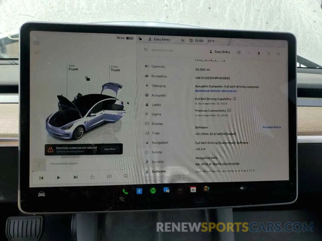 9 Photograph of a damaged car 5YJ3E1EA1PF403602 TESLA MODEL 3 2023
