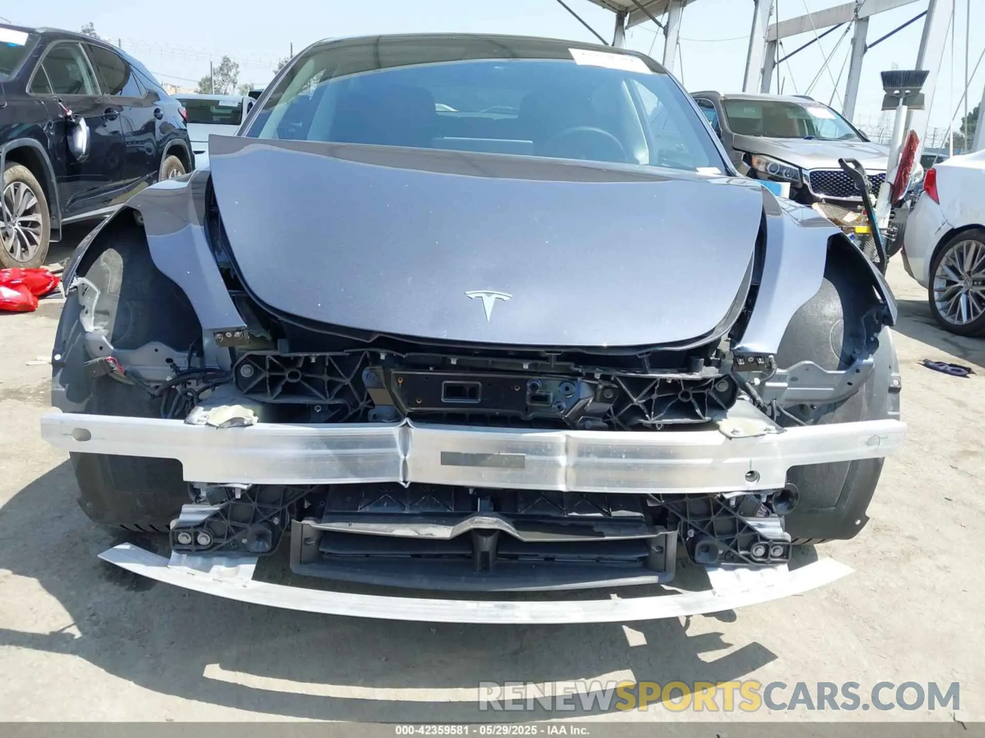 6 Photograph of a damaged car 5YJ3E1EA1PF403714 TESLA MODEL 3 2023