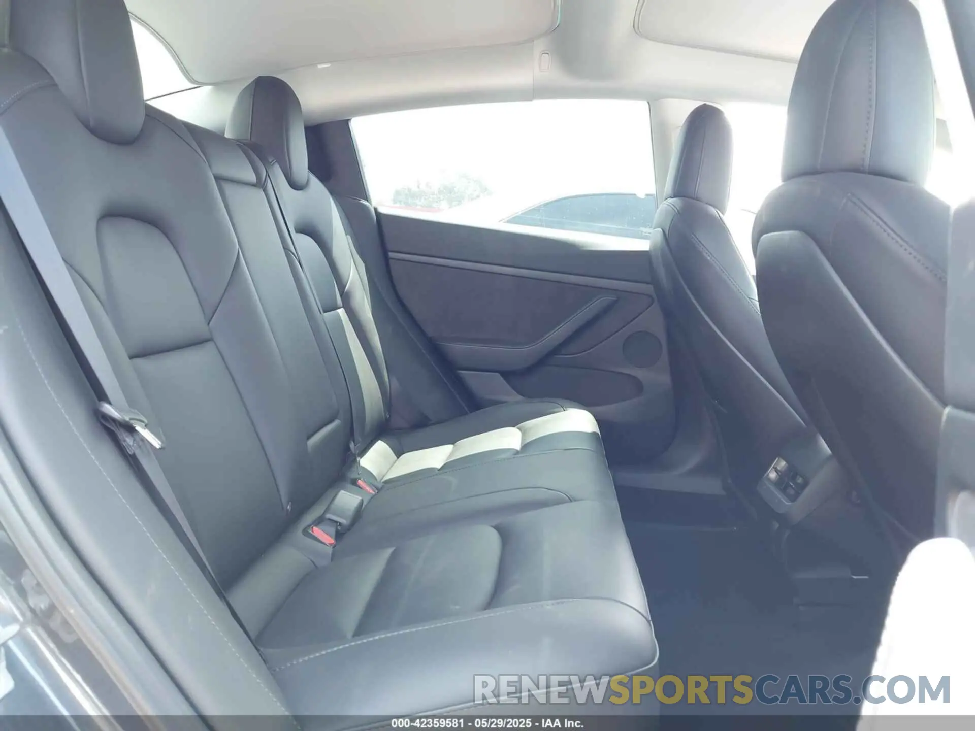 8 Photograph of a damaged car 5YJ3E1EA1PF403714 TESLA MODEL 3 2023