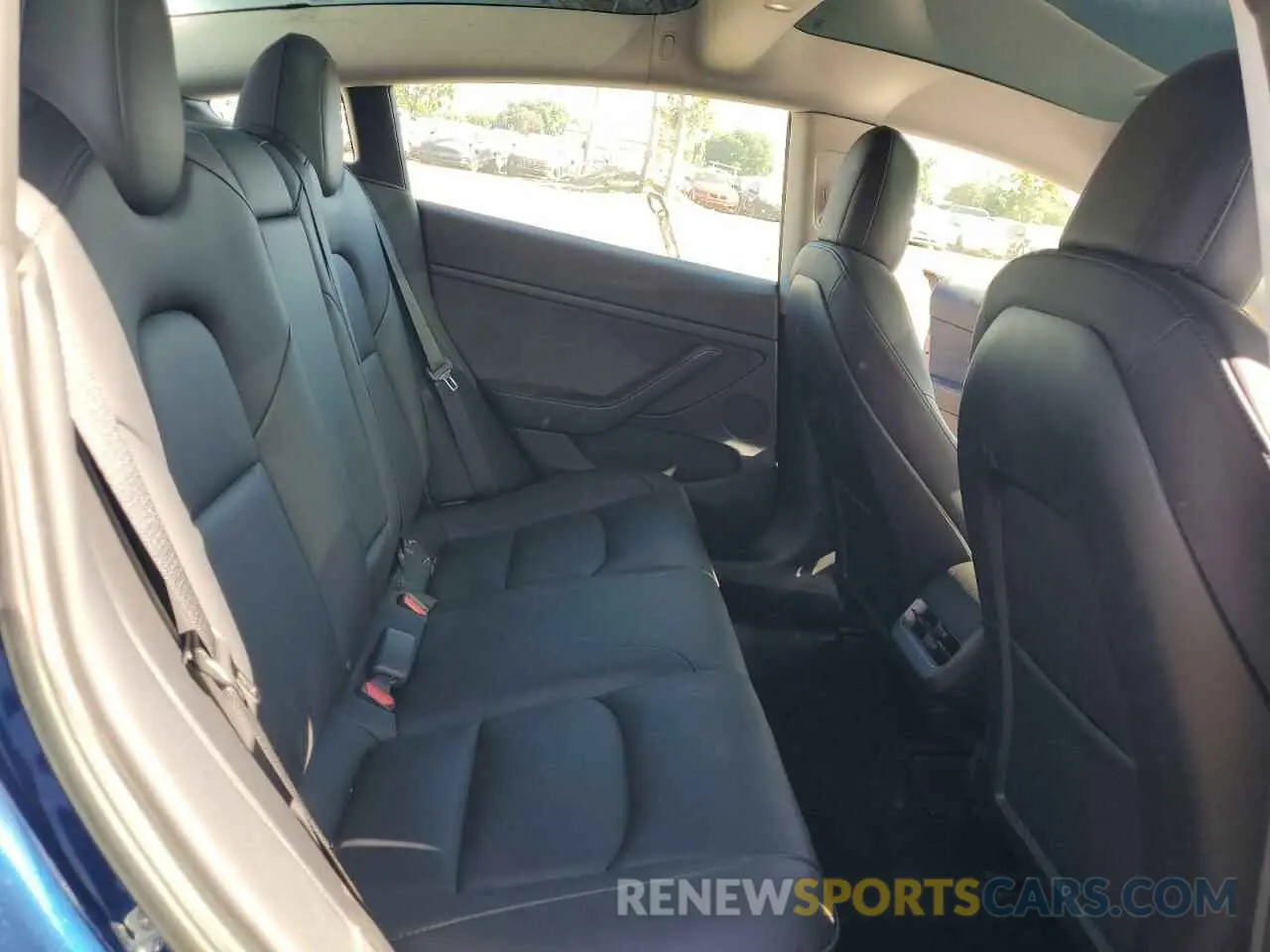 10 Photograph of a damaged car 5YJ3E1EA1PF422392 TESLA MODEL 3 2023