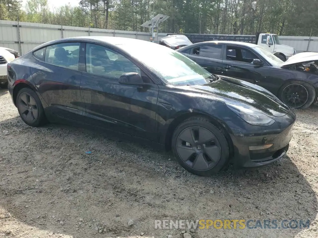 4 Фотография поврежденного автомобиля 5YJ3E1EA1PF437099 TESLA MODEL 3 2023