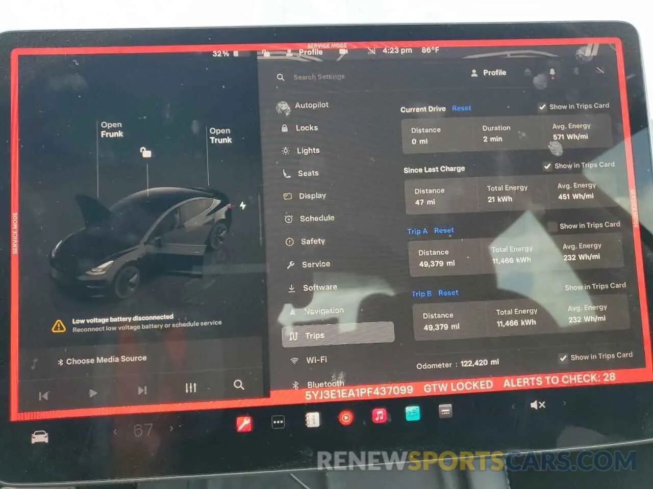 9 Фотография поврежденного автомобиля 5YJ3E1EA1PF437099 TESLA MODEL 3 2023