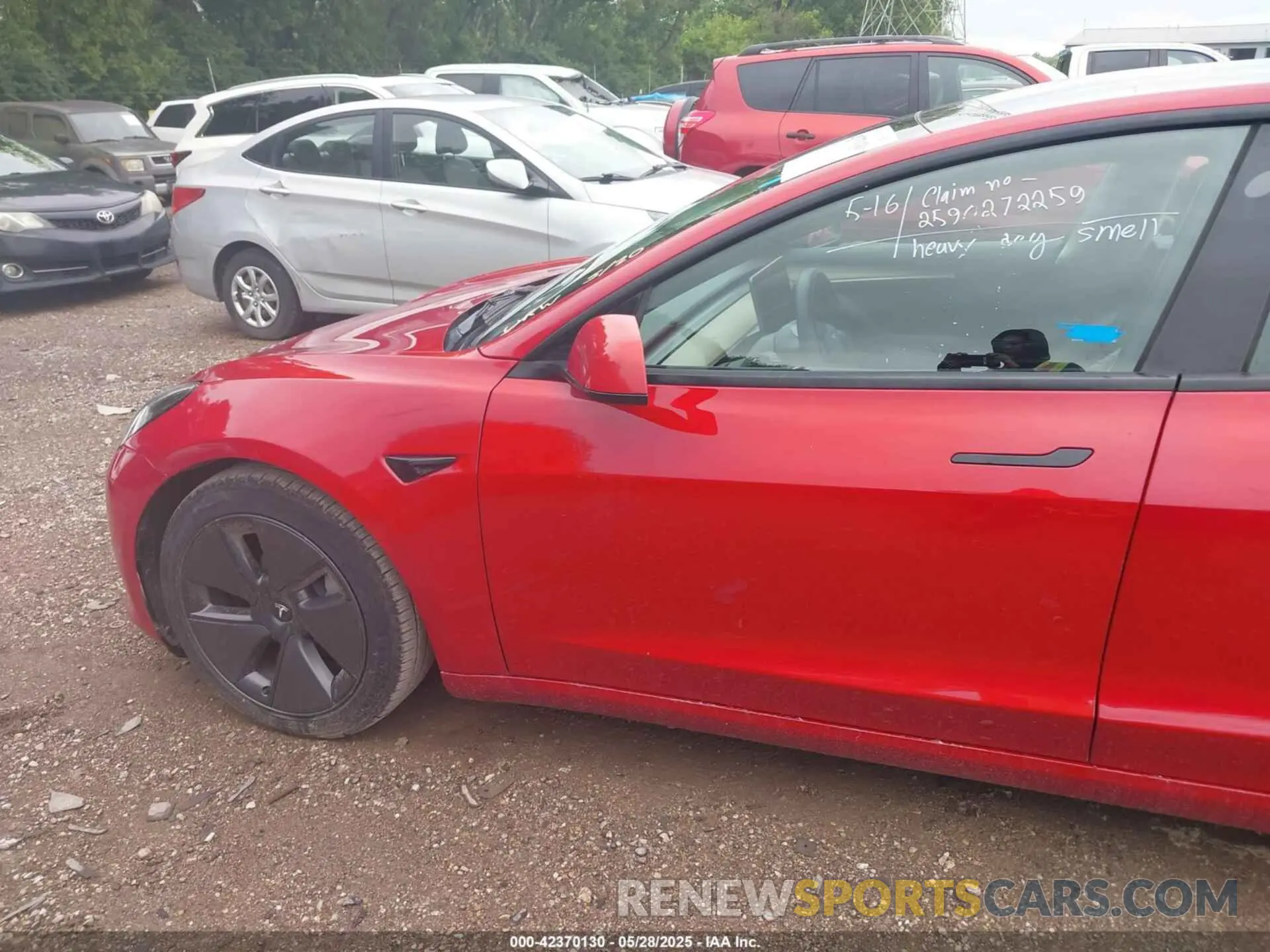 14 Photograph of a damaged car 5YJ3E1EA1PF437667 TESLA MODEL 3 2023