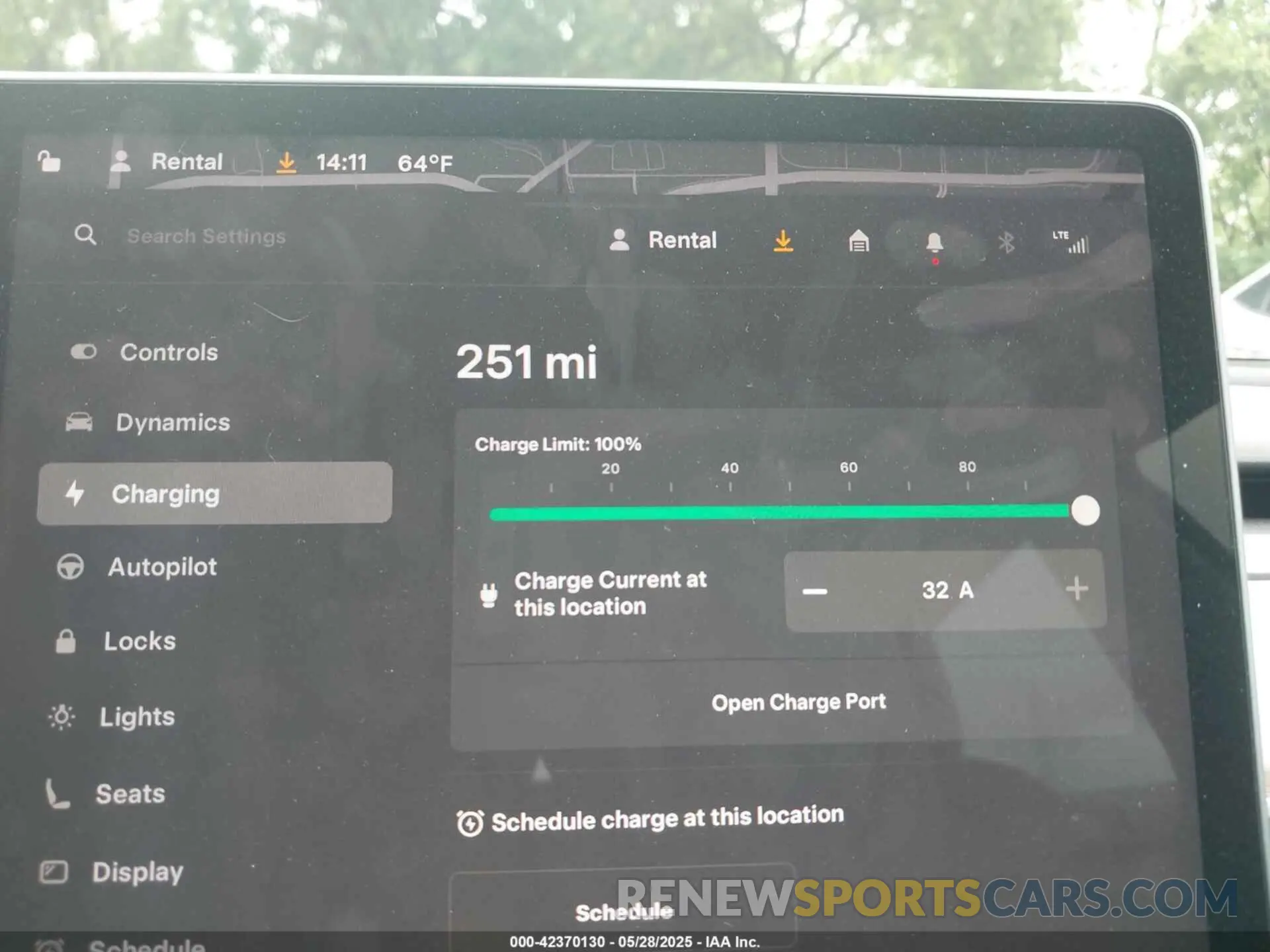17 Photograph of a damaged car 5YJ3E1EA1PF437667 TESLA MODEL 3 2023