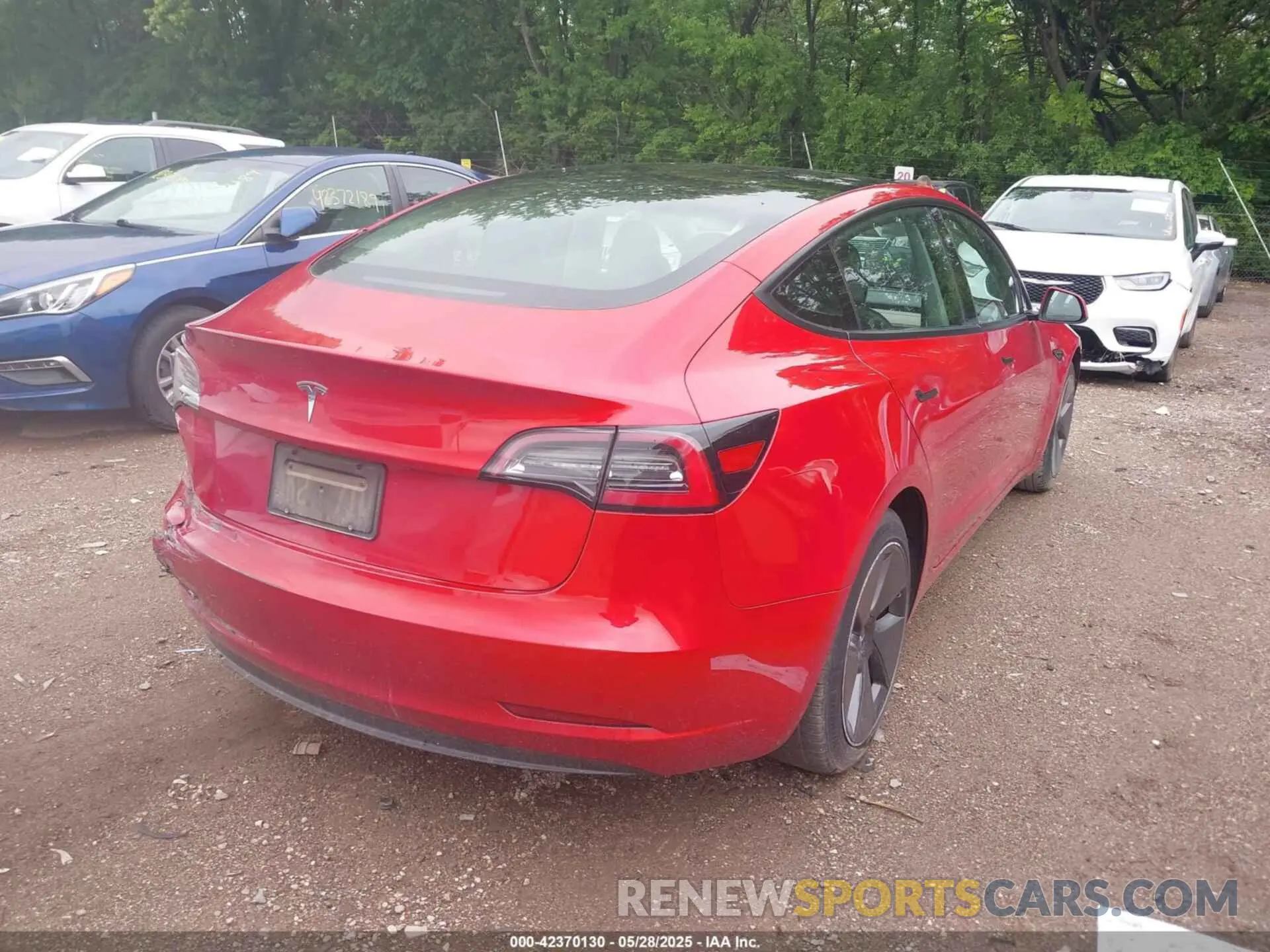4 Photograph of a damaged car 5YJ3E1EA1PF437667 TESLA MODEL 3 2023