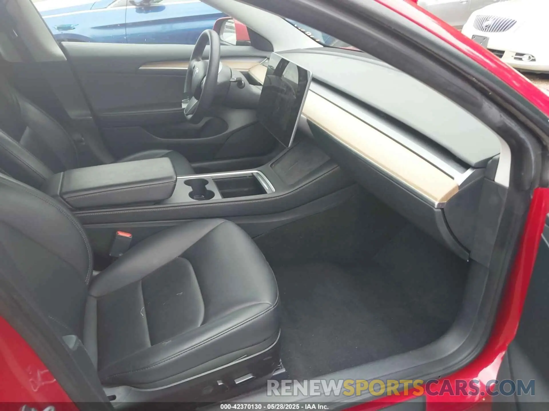 5 Photograph of a damaged car 5YJ3E1EA1PF437667 TESLA MODEL 3 2023