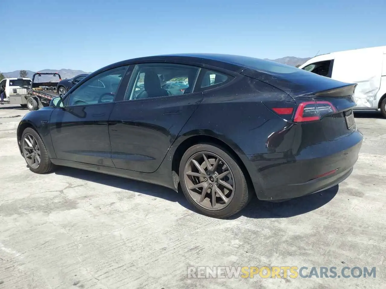 2 Фотография поврежденного автомобиля 5YJ3E1EA1PF463489 TESLA MODEL 3 2023