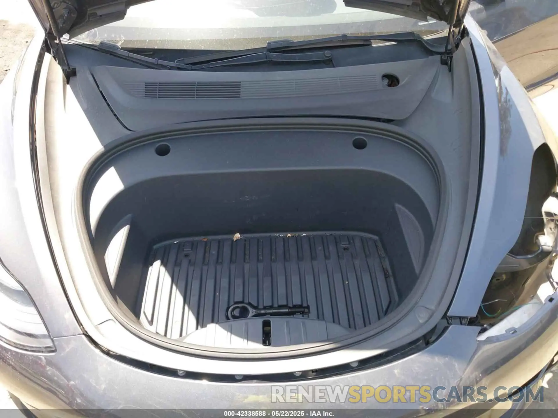 10 Фотография поврежденного автомобиля 5YJ3E1EA1PF464013 TESLA MODEL 3 2023