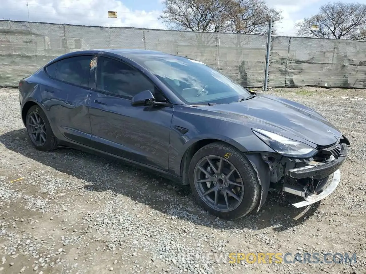 4 Photograph of a damaged car 5YJ3E1EA1PF465372 TESLA MODEL 3 2023