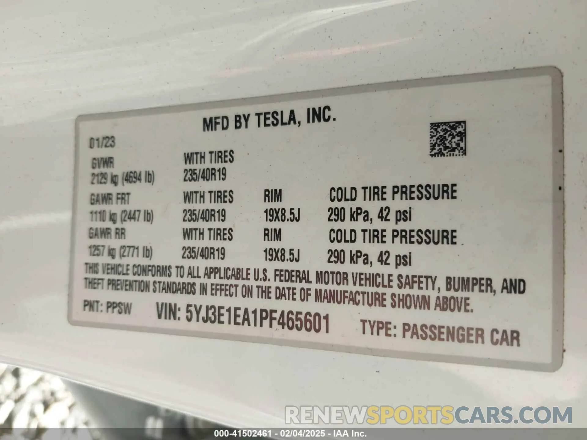 9 Photograph of a damaged car 5YJ3E1EA1PF465601 TESLA MODEL 3 2023