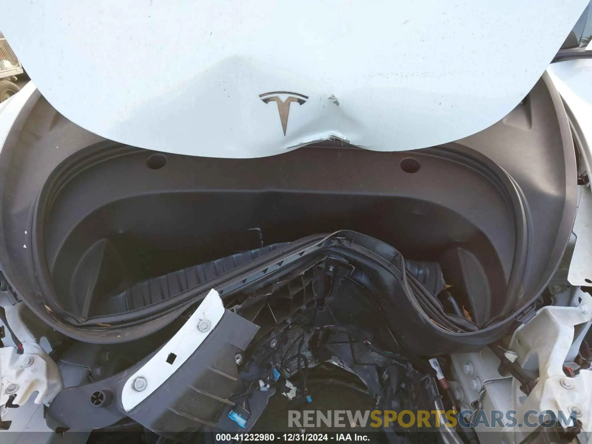 10 Photograph of a damaged car 5YJ3E1EA1PF514490 TESLA MODEL 3 2023