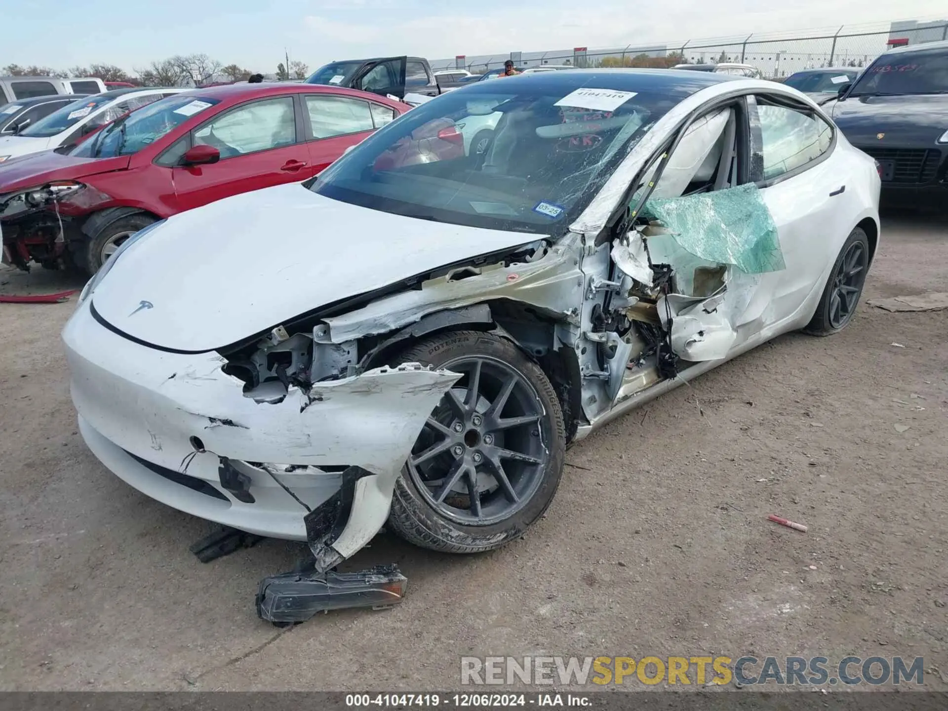 2 Photograph of a damaged car 5YJ3E1EA1PF517387 TESLA MODEL 3 2023