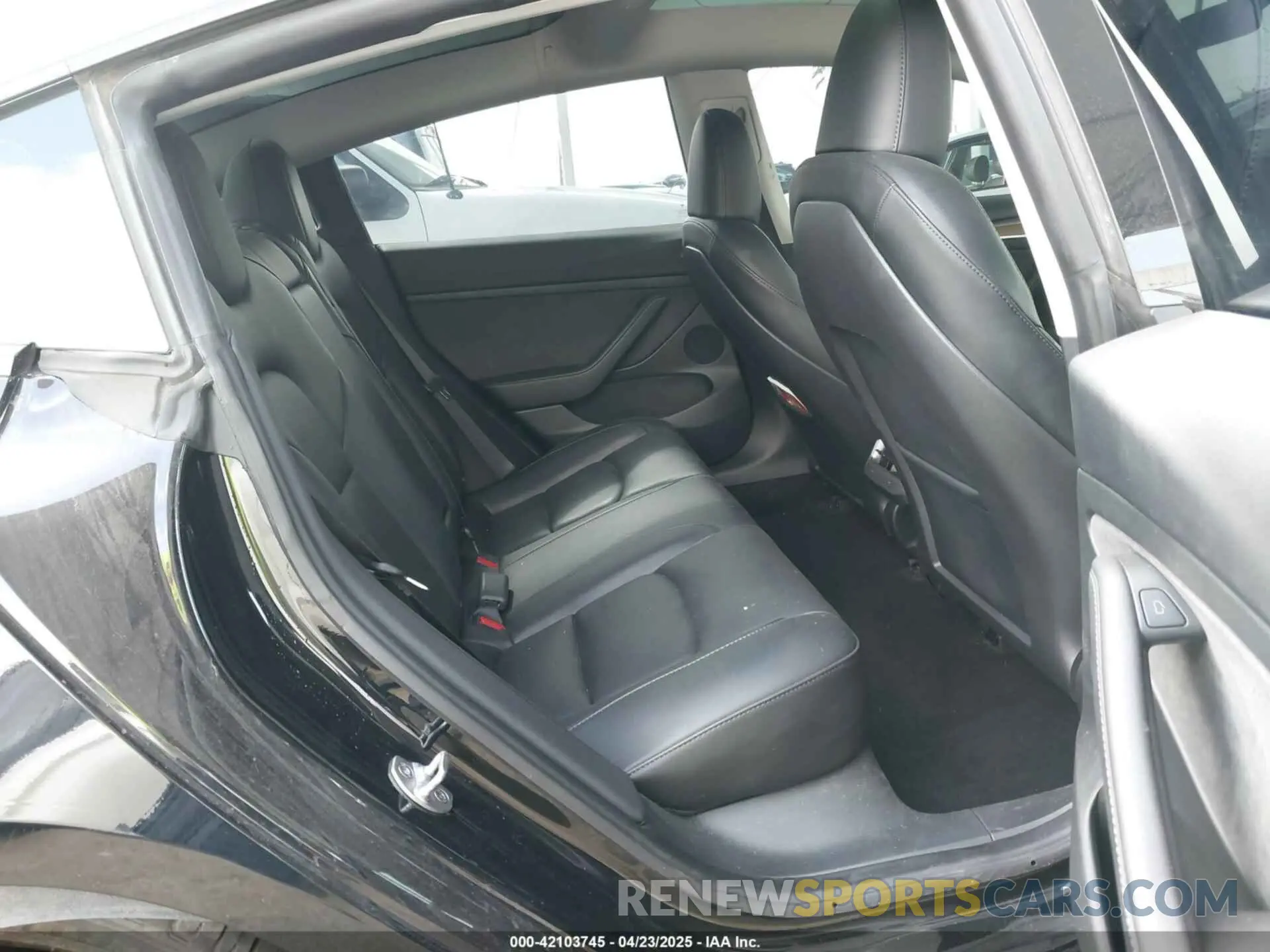 8 Фотография поврежденного автомобиля 5YJ3E1EA1PF546324 TESLA MODEL 3 2023