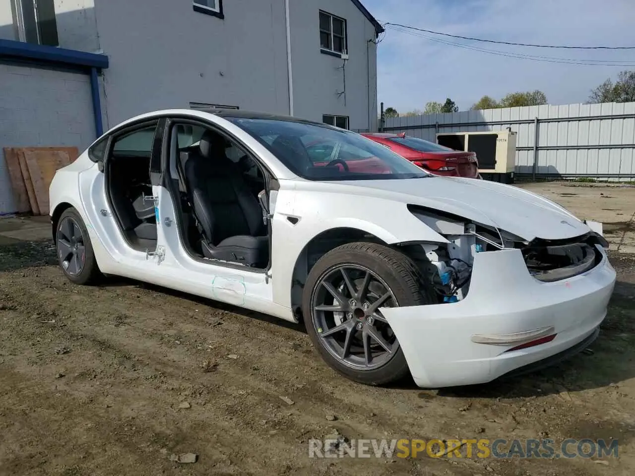 4 Photograph of a damaged car 5YJ3E1EA1PF547134 TESLA MODEL 3 2023