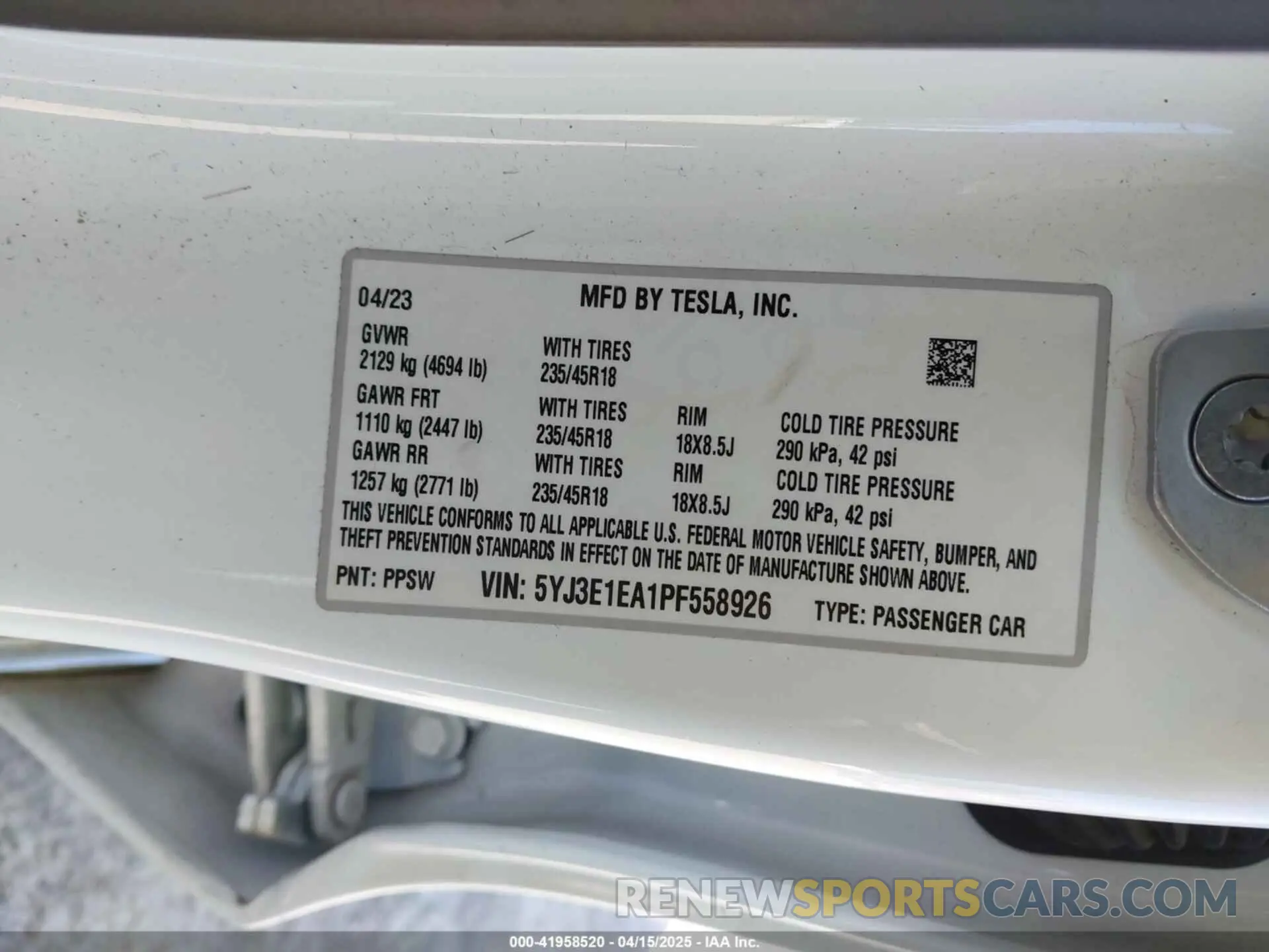 9 Фотография поврежденного автомобиля 5YJ3E1EA1PF558926 TESLA MODEL 3 2023
