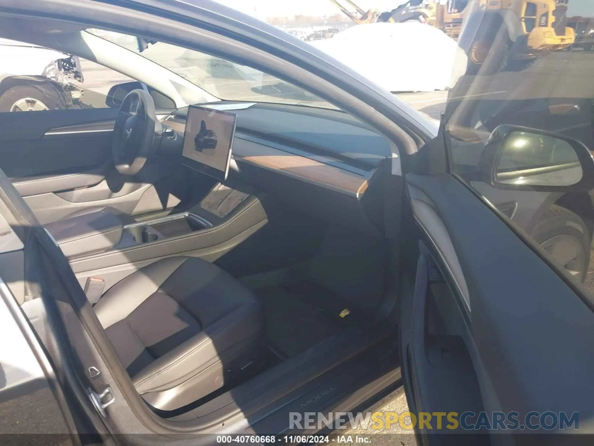 5 Photograph of a damaged car 5YJ3E1EA1PF559820 TESLA MODEL 3 2023