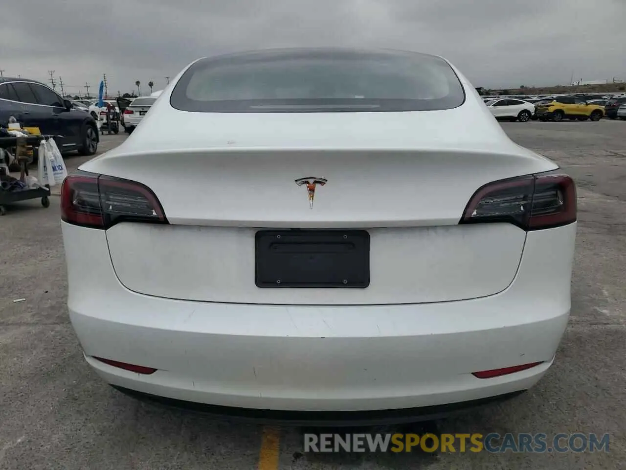 6 Photograph of a damaged car 5YJ3E1EA1PF561521 TESLA MODEL 3 2023