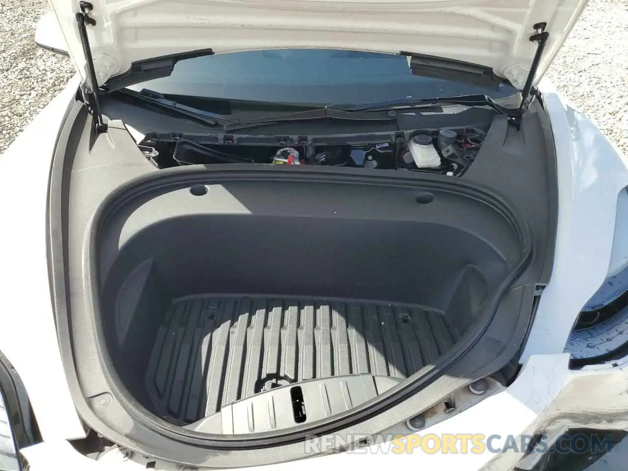 11 Фотография поврежденного автомобиля 5YJ3E1EA1PF582899 TESLA MODEL 3 2023