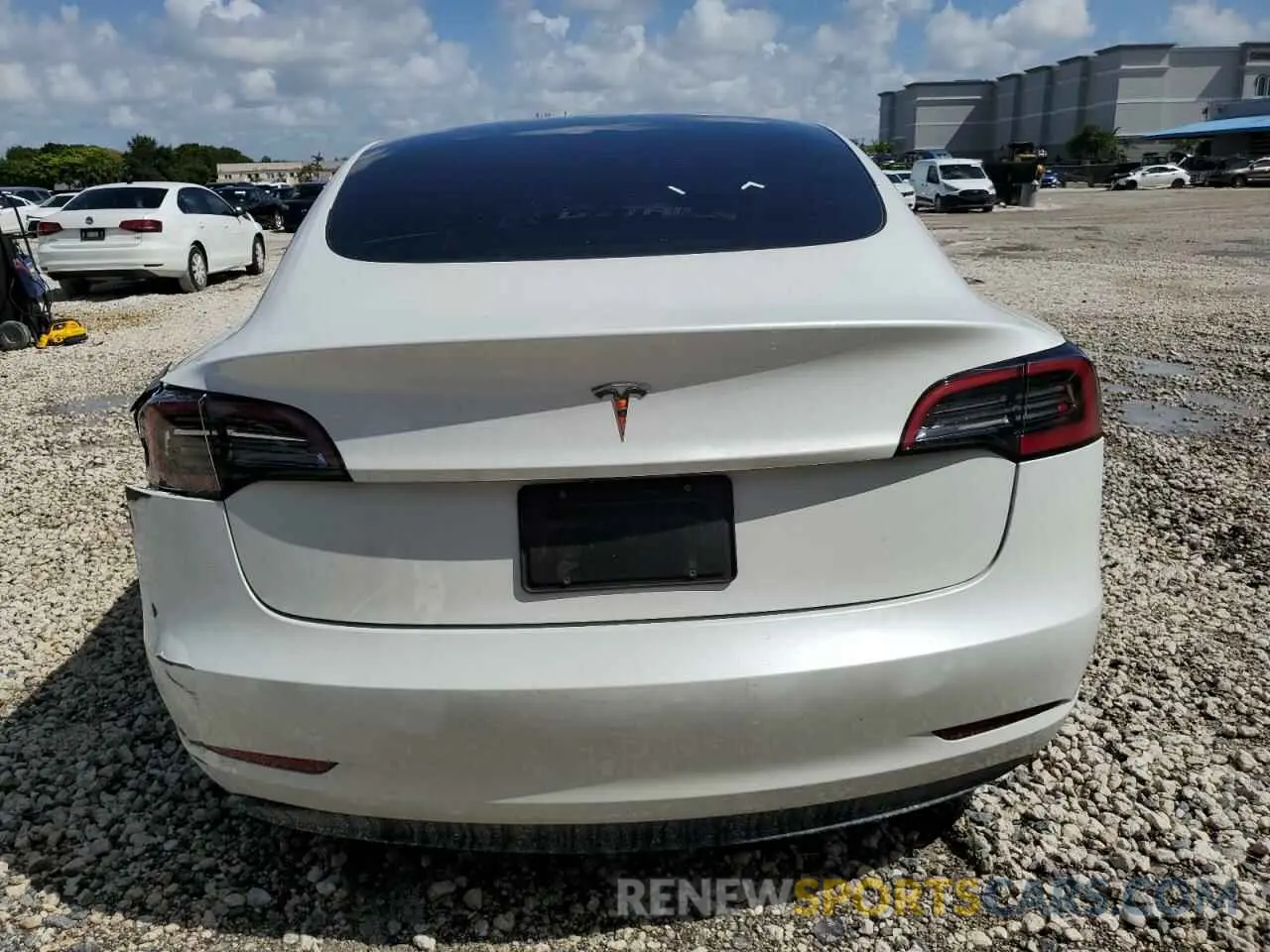 6 Фотография поврежденного автомобиля 5YJ3E1EA1PF582899 TESLA MODEL 3 2023