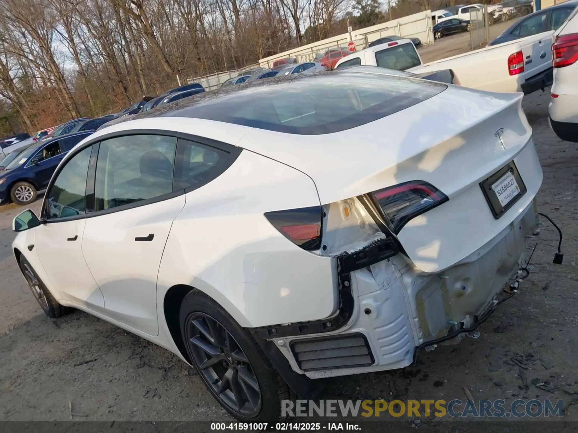 3 Photograph of a damaged car 5YJ3E1EA1PF600723 TESLA MODEL 3 2023