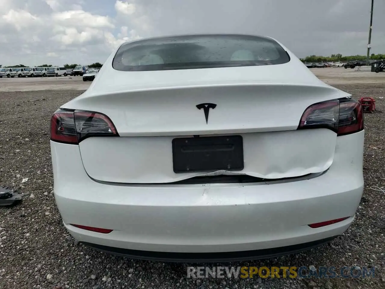 6 Photograph of a damaged car 5YJ3E1EA1PF600818 TESLA MODEL 3 2023