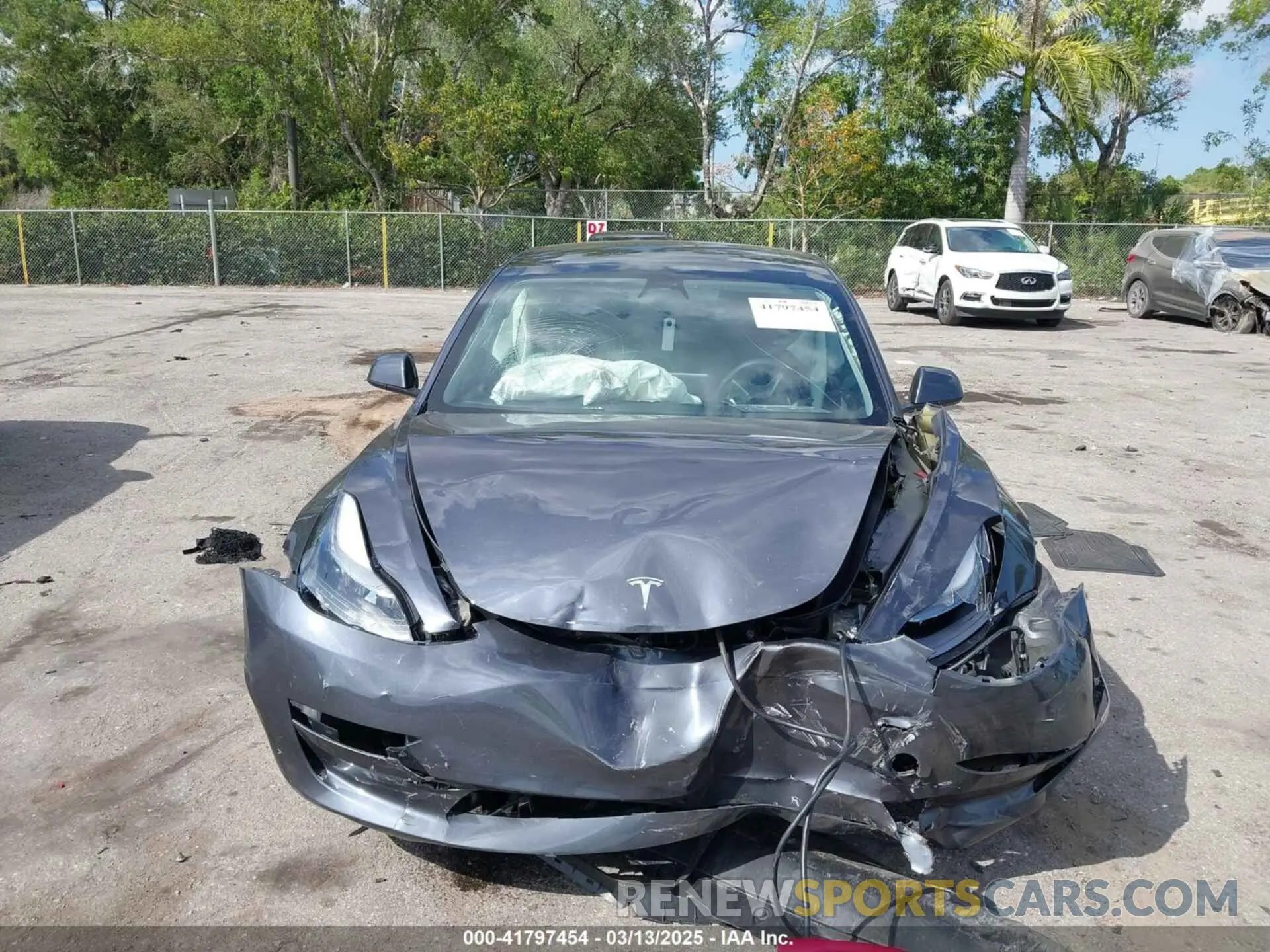 6 Photograph of a damaged car 5YJ3E1EA1PF601418 TESLA MODEL 3 2023