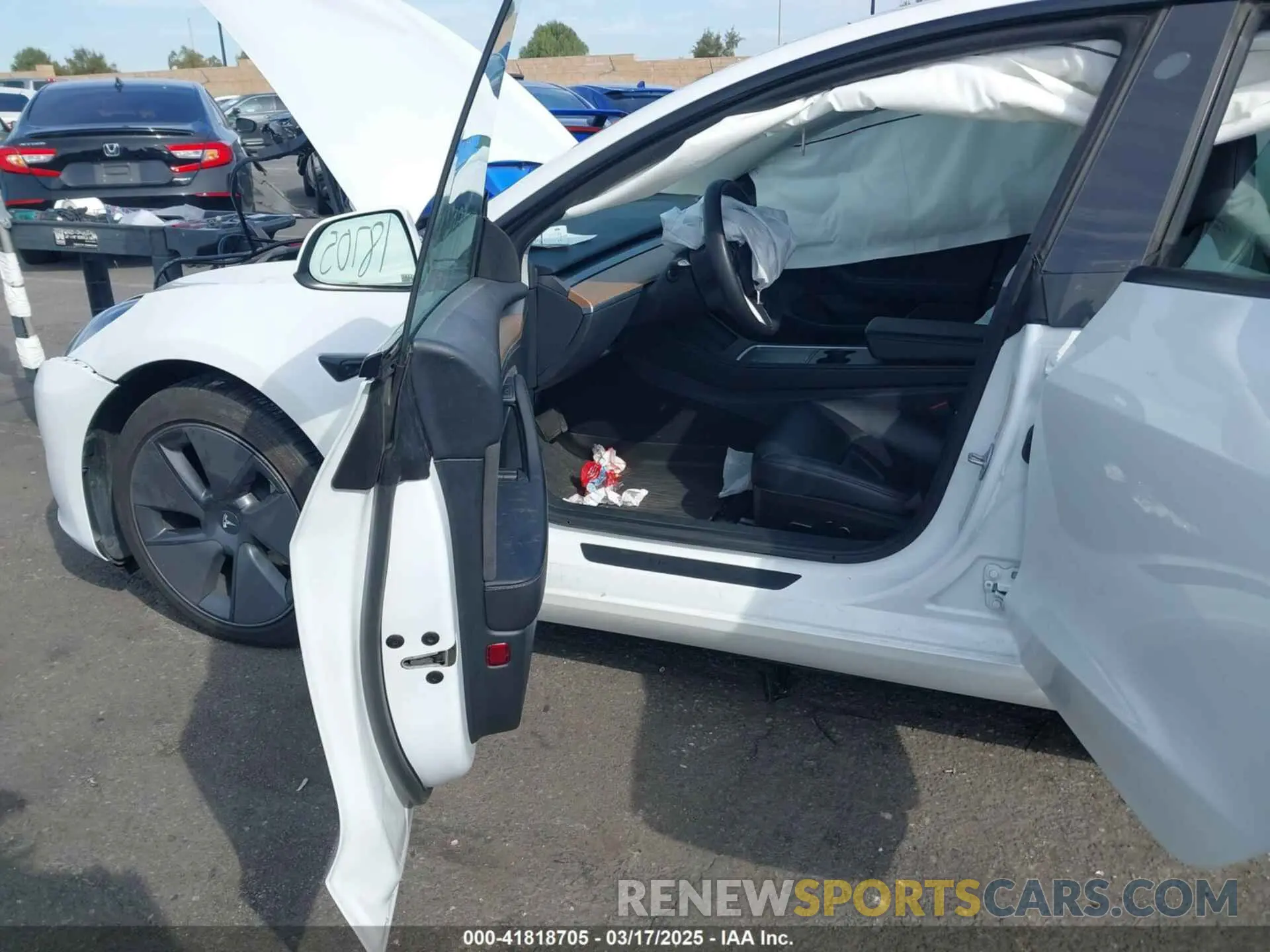 5 Photograph of a damaged car 5YJ3E1EA1PF604139 TESLA MODEL 3 2023