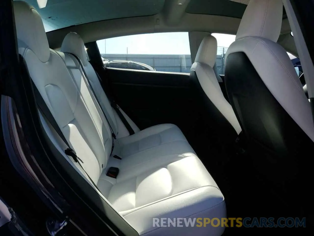 10 Фотография поврежденного автомобиля 5YJ3E1EA1PF638310 TESLA MODEL 3 2023