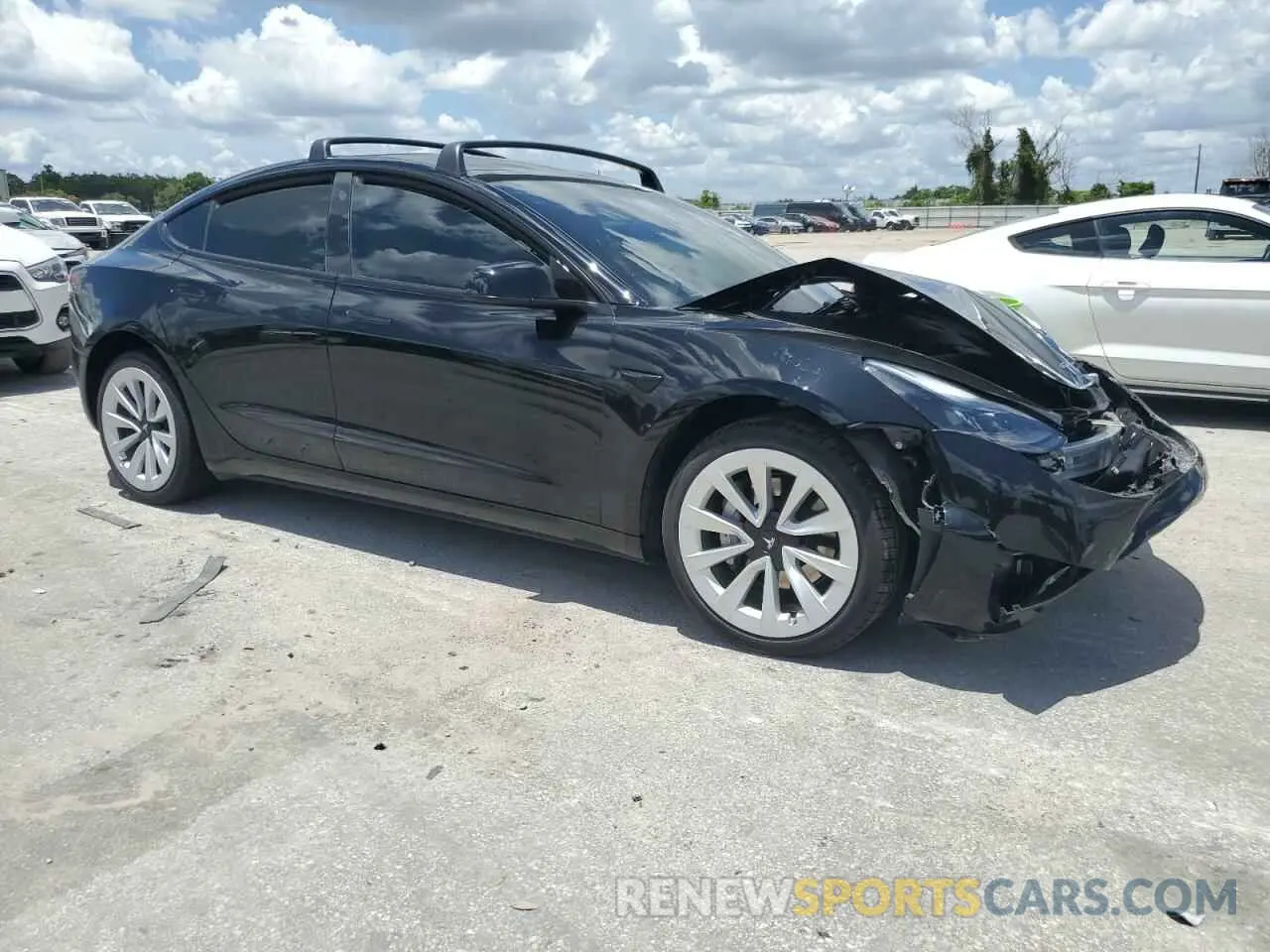 4 Фотография поврежденного автомобиля 5YJ3E1EA1PF639389 TESLA MODEL 3 2023
