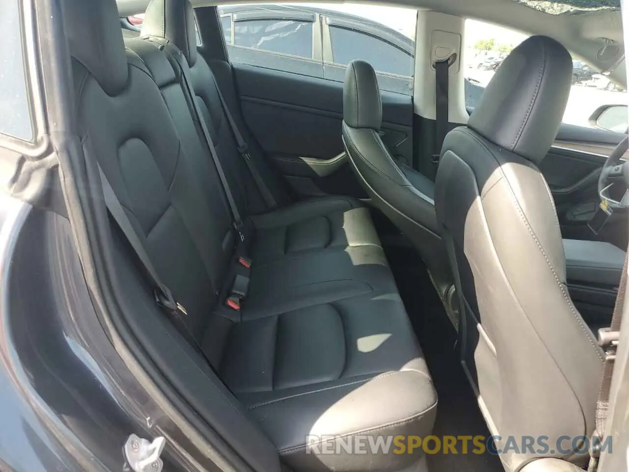 10 Photograph of a damaged car 5YJ3E1EA1PF647301 TESLA MODEL 3 2023