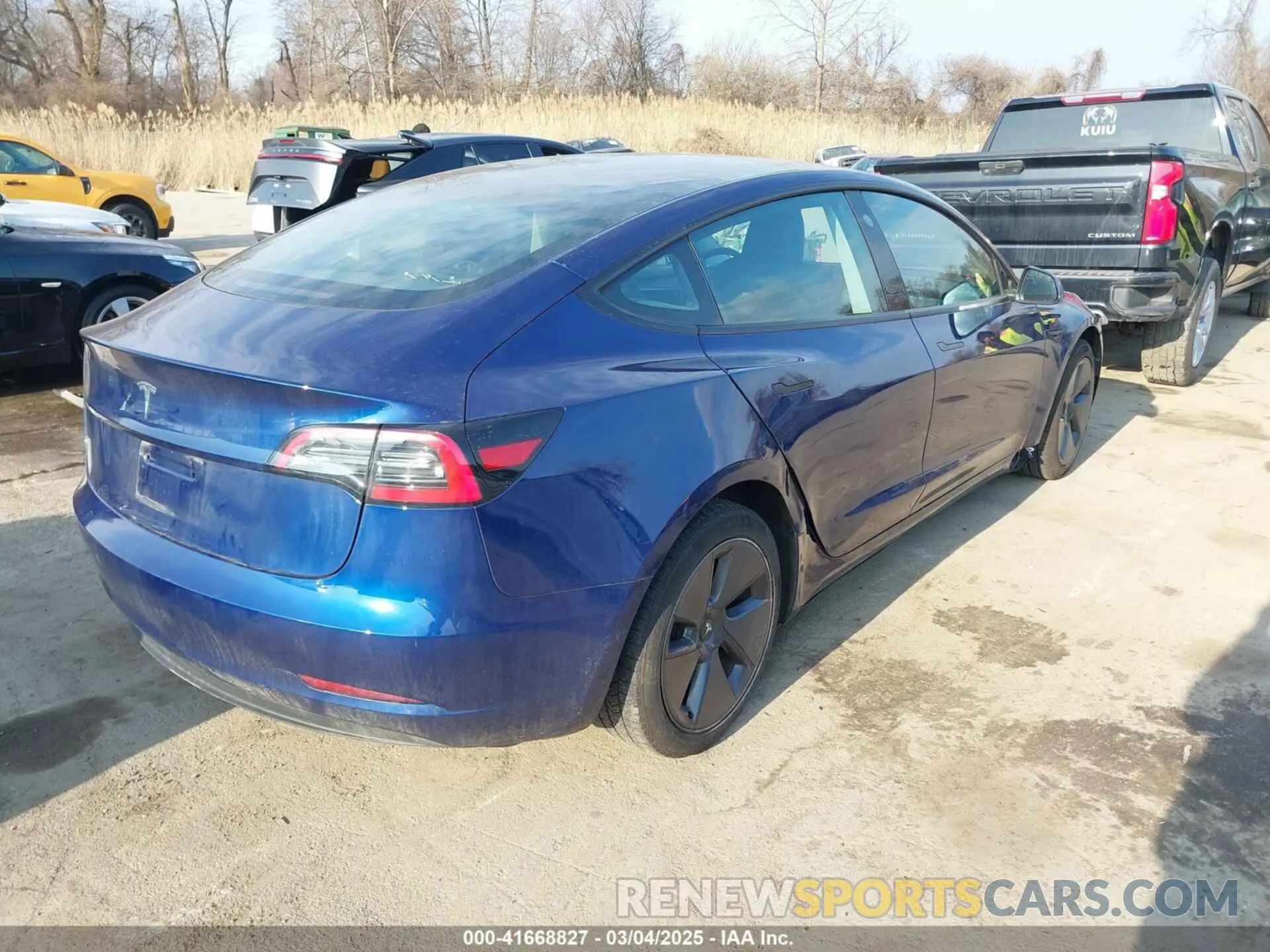 4 Photograph of a damaged car 5YJ3E1EA1PF655558 TESLA MODEL 3 2023
