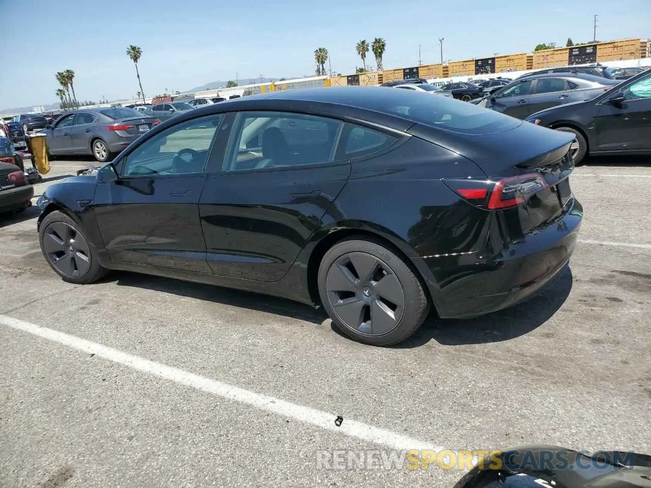 2 Фотография поврежденного автомобиля 5YJ3E1EA1PF665572 TESLA MODEL 3 2023