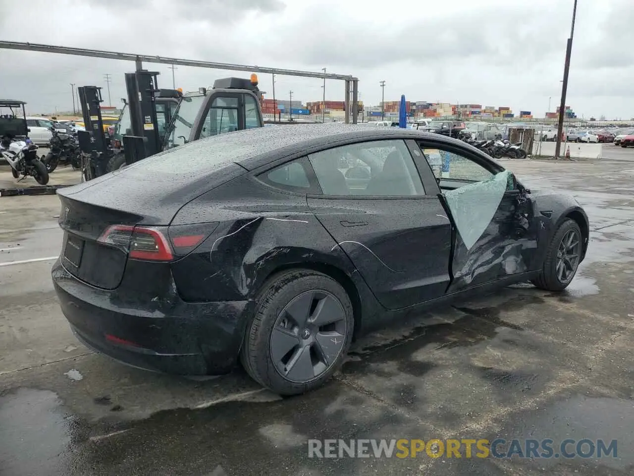 3 Фотография поврежденного автомобиля 5YJ3E1EA1PF677592 TESLA MODEL 3 2023