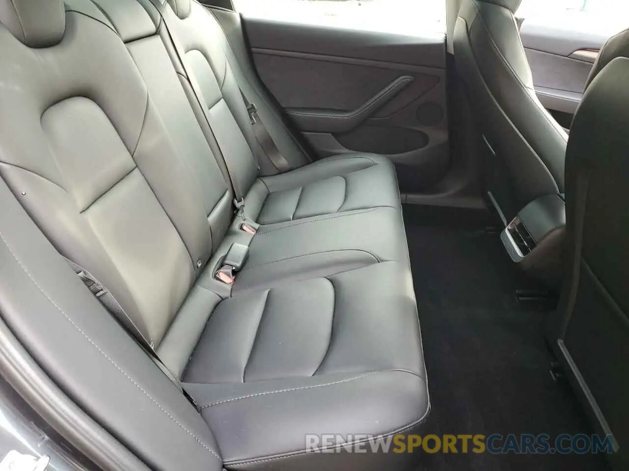 10 Фотография поврежденного автомобиля 5YJ3E1EA1PF679696 TESLA MODEL 3 2023