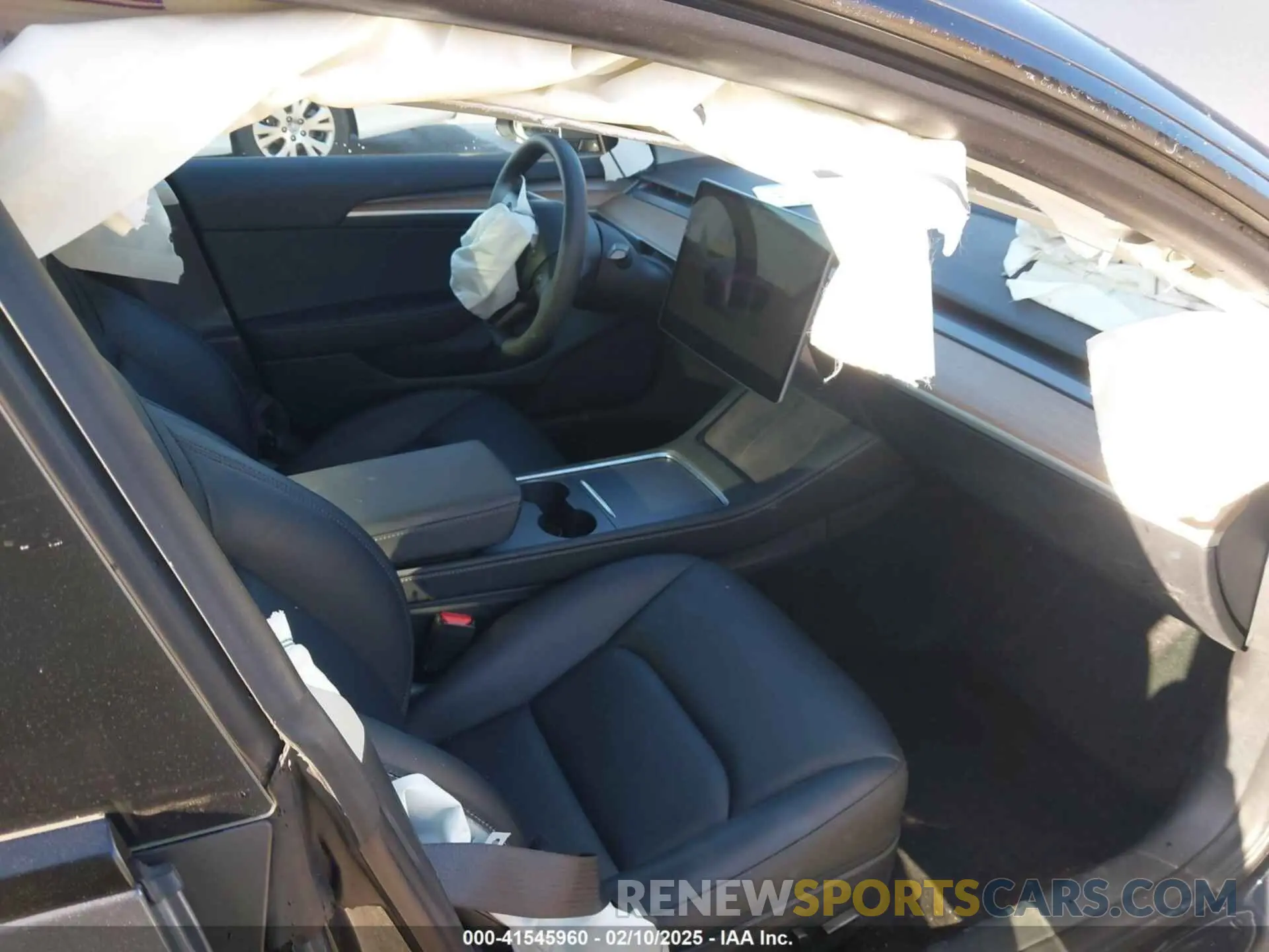 5 Photograph of a damaged car 5YJ3E1EA1PF681030 TESLA MODEL 3 2023