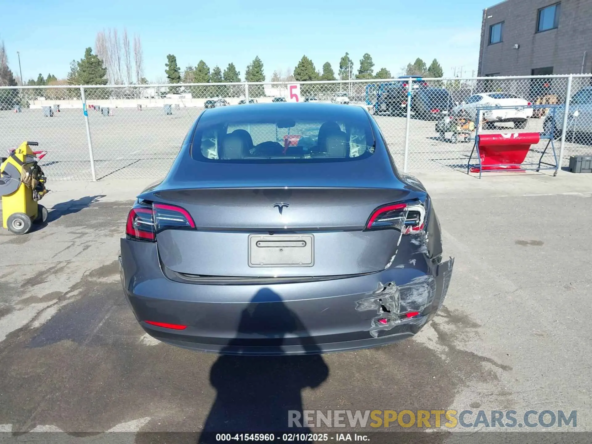6 Photograph of a damaged car 5YJ3E1EA1PF681030 TESLA MODEL 3 2023