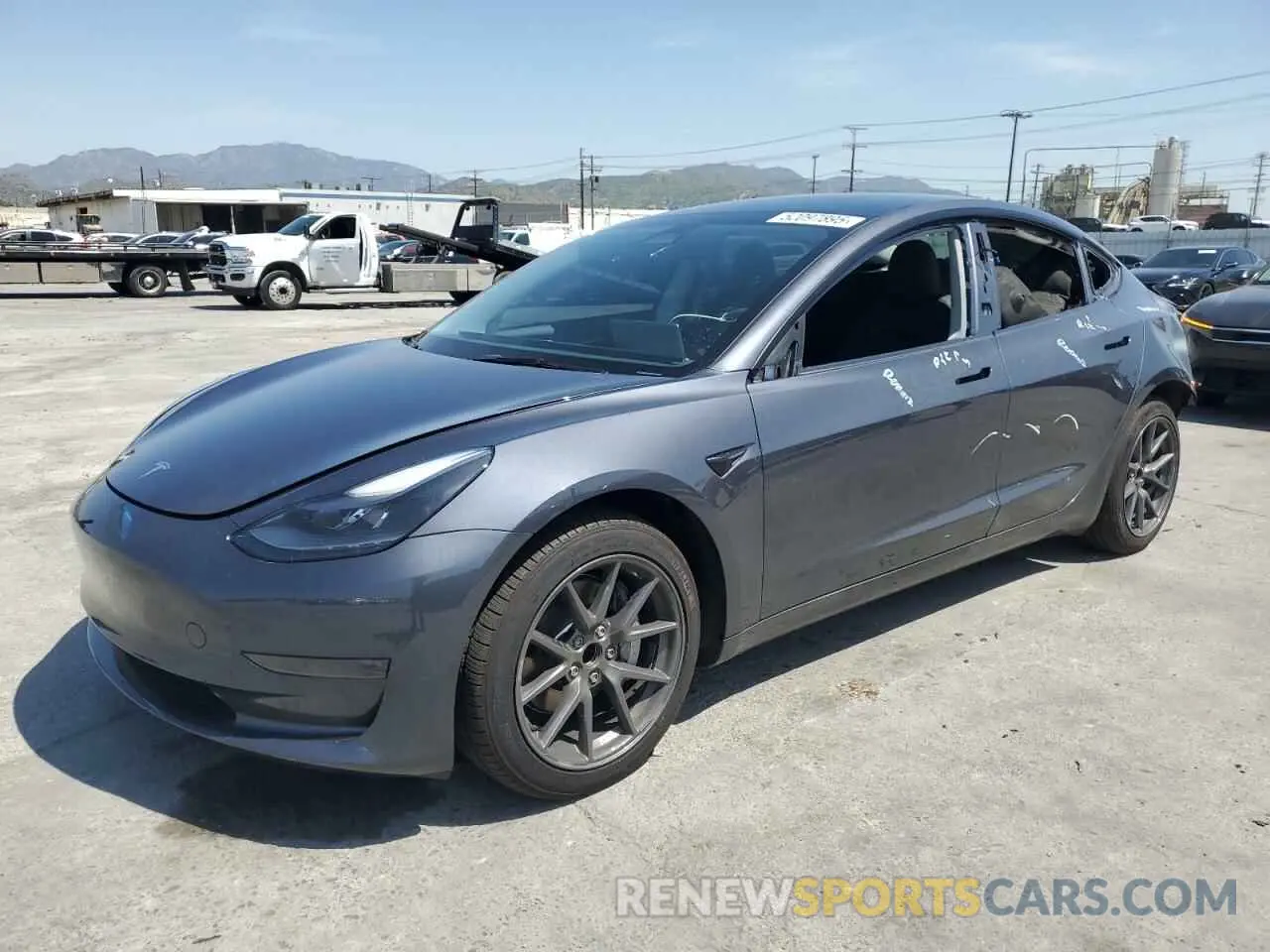 1 Photograph of a damaged car 5YJ3E1EA1PF694473 TESLA MODEL 3 2023