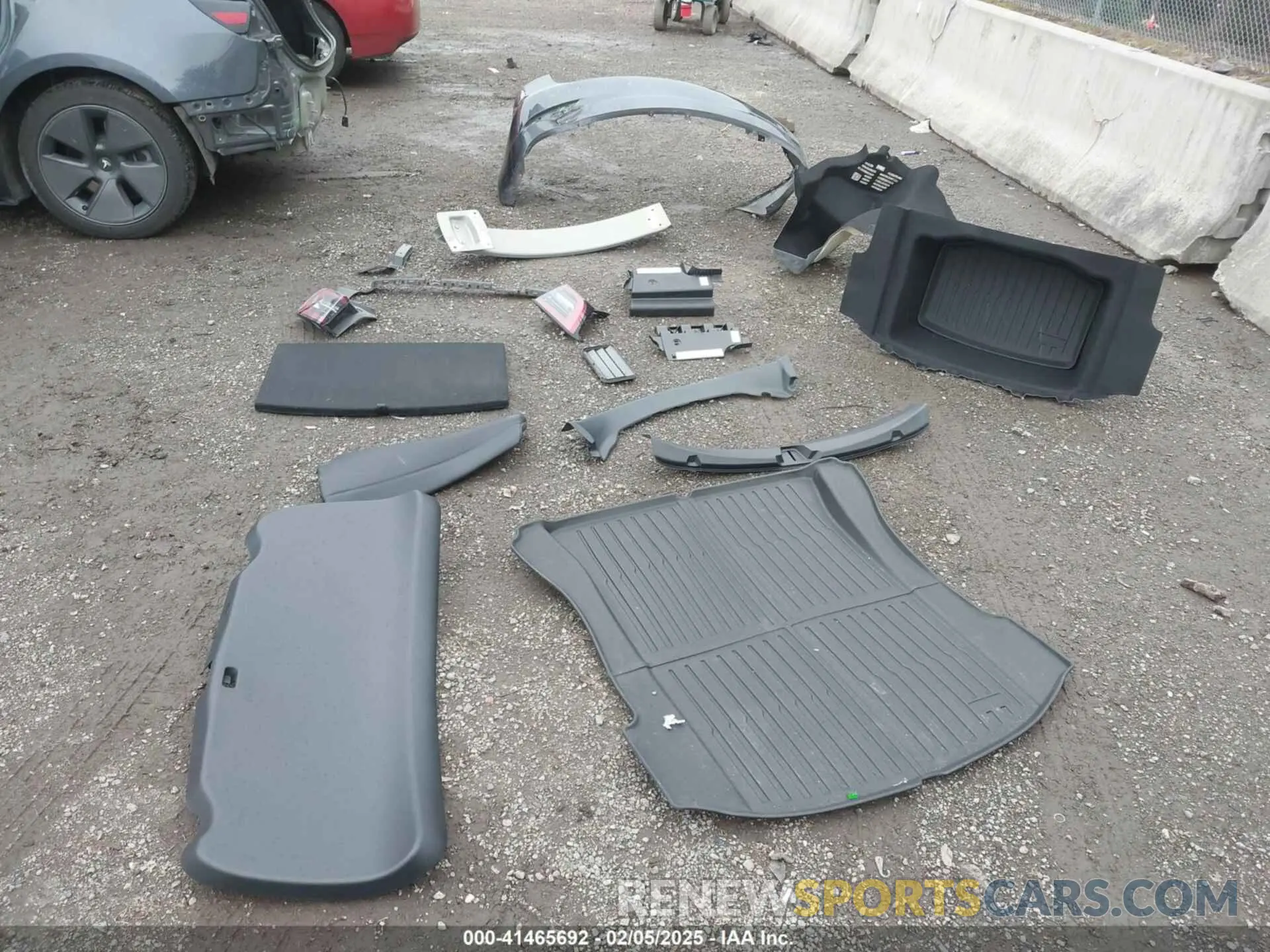 12 Photograph of a damaged car 5YJ3E1EA1PF697048 TESLA MODEL 3 2023
