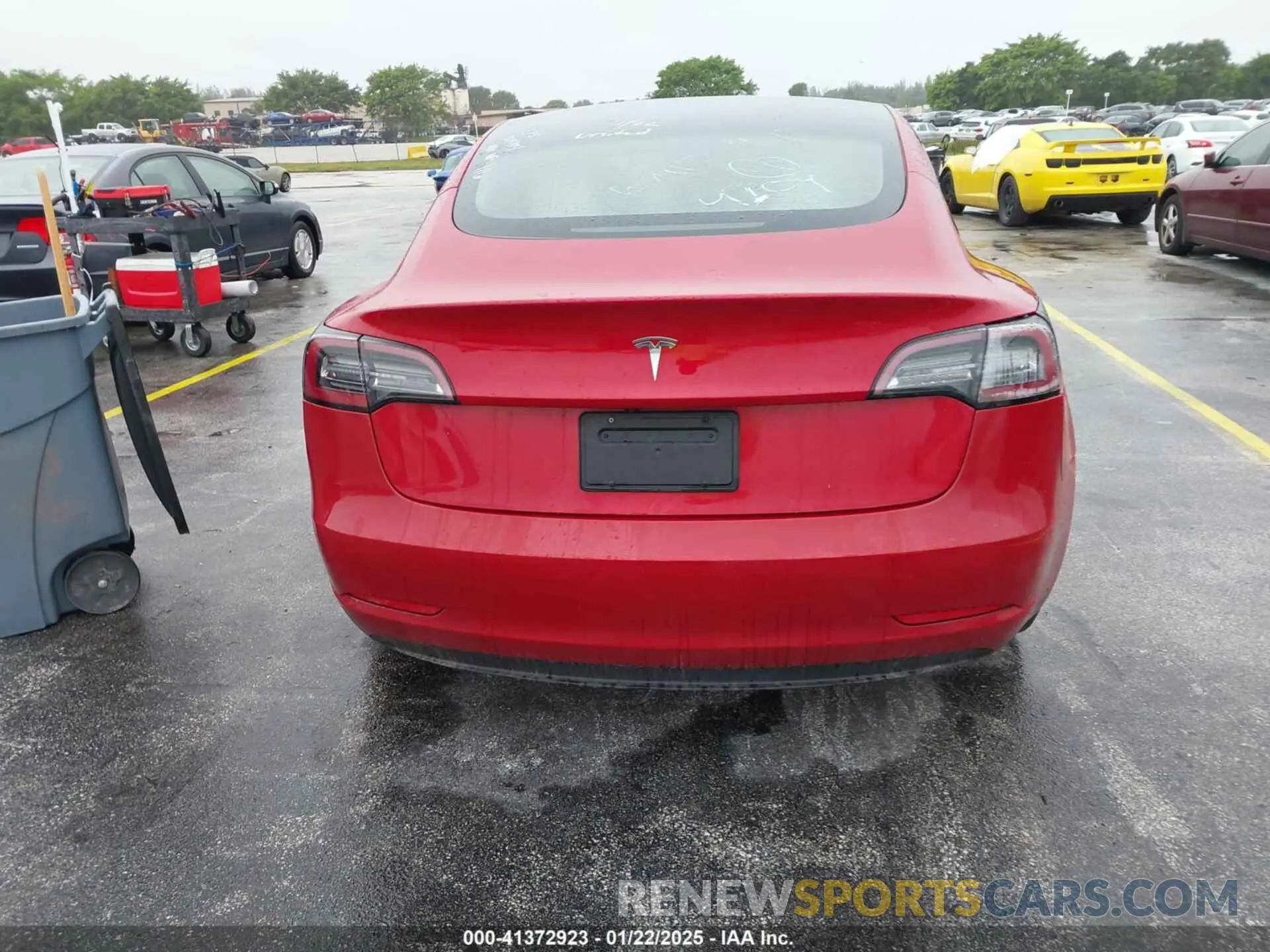 16 Фотография поврежденного автомобиля 5YJ3E1EA2PF384204 TESLA MODEL 3 2023