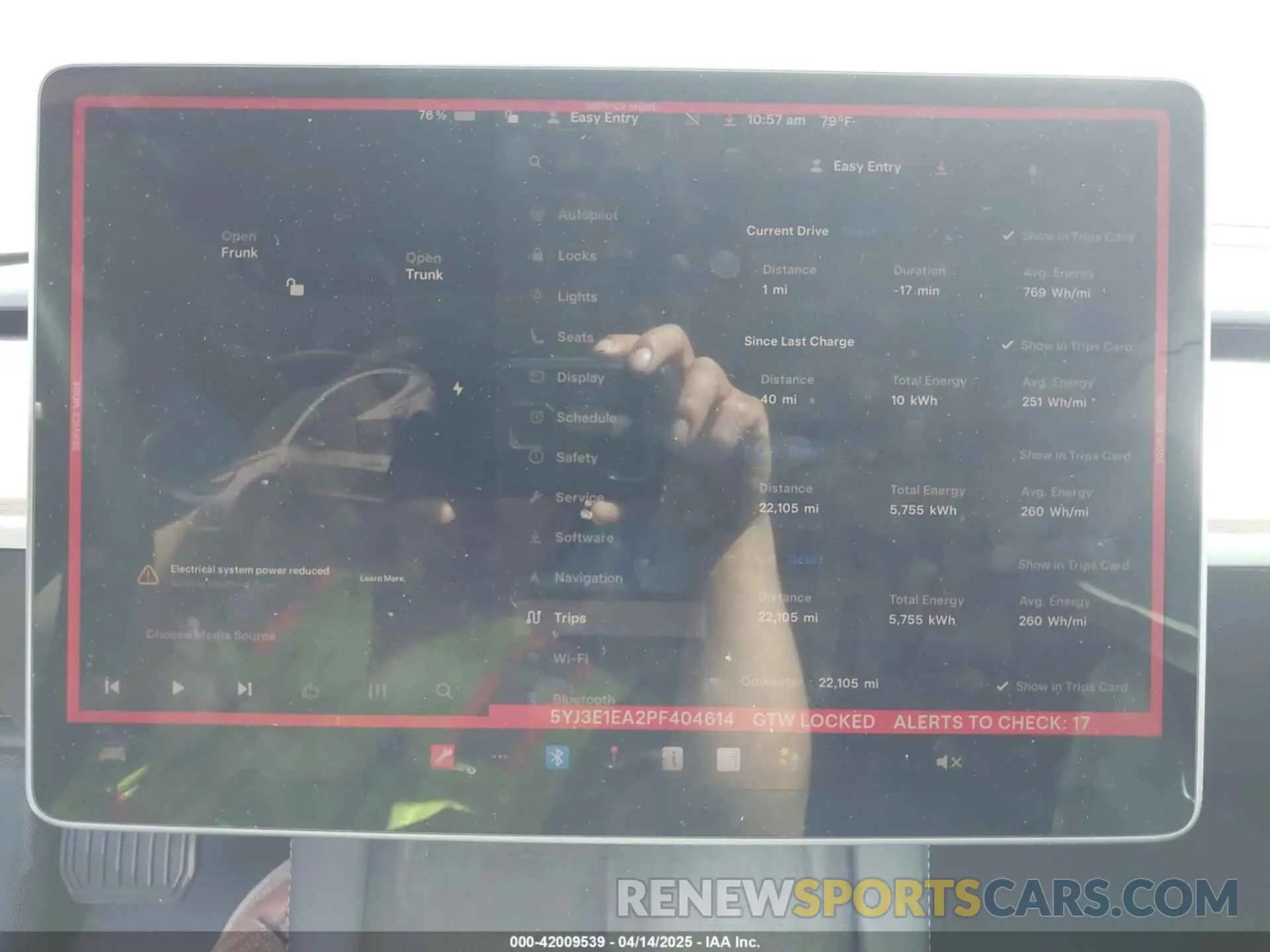 17 Photograph of a damaged car 5YJ3E1EA2PF404614 TESLA MODEL 3 2023