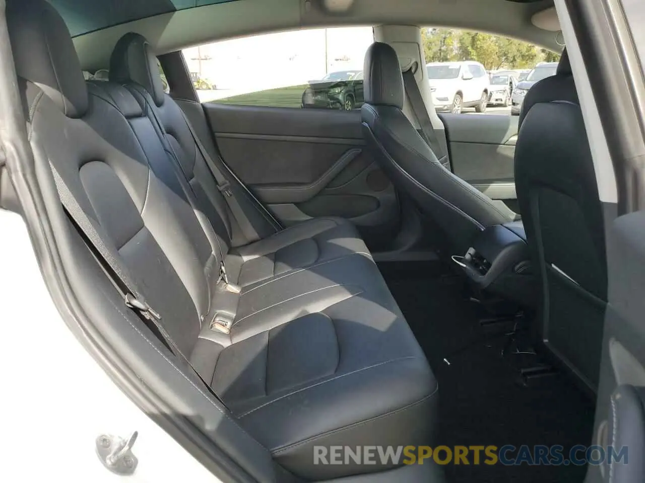 10 Photograph of a damaged car 5YJ3E1EA2PF429917 TESLA MODEL 3 2023