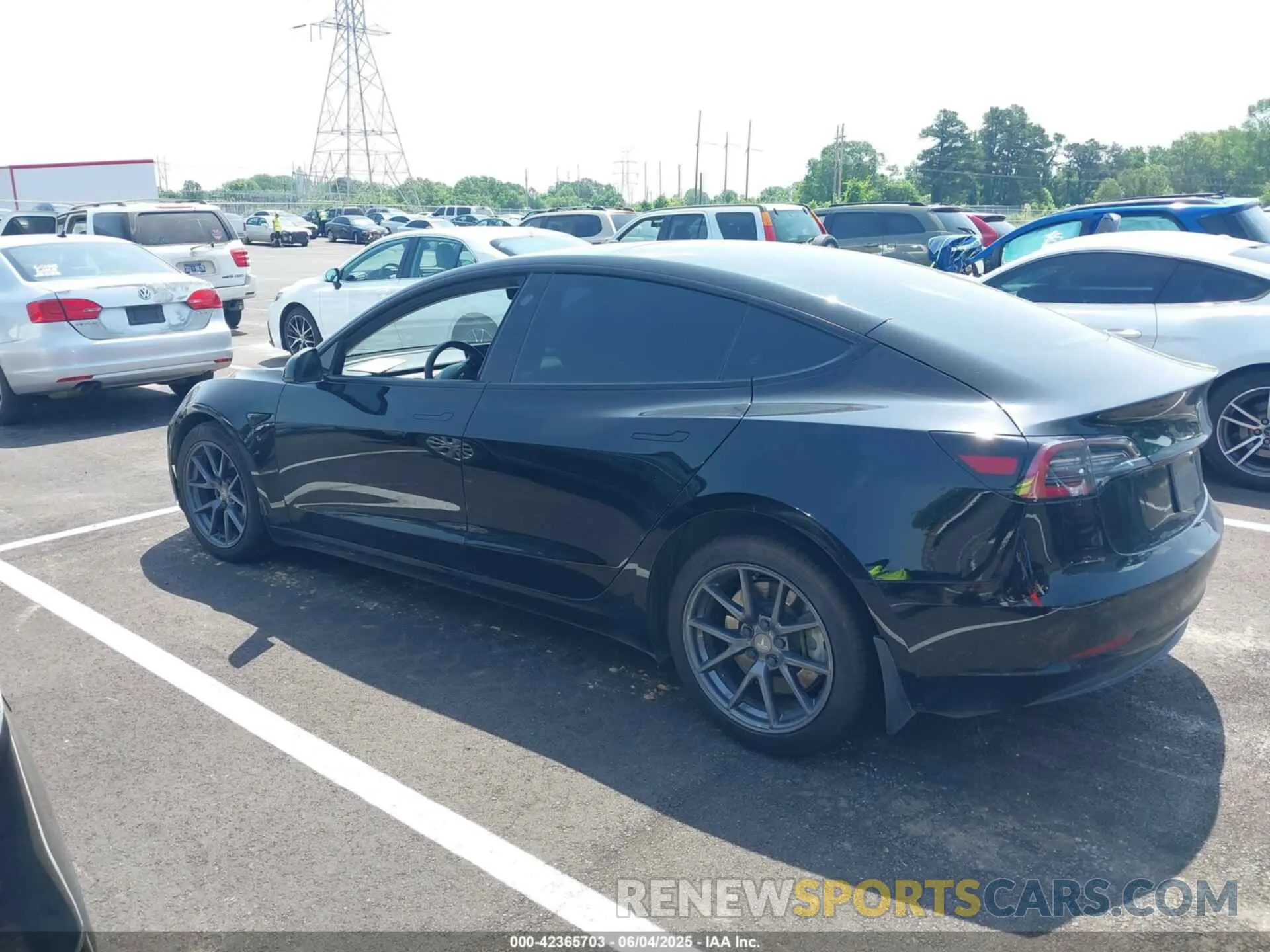 14 Photograph of a damaged car 5YJ3E1EA2PF437581 TESLA MODEL 3 2023