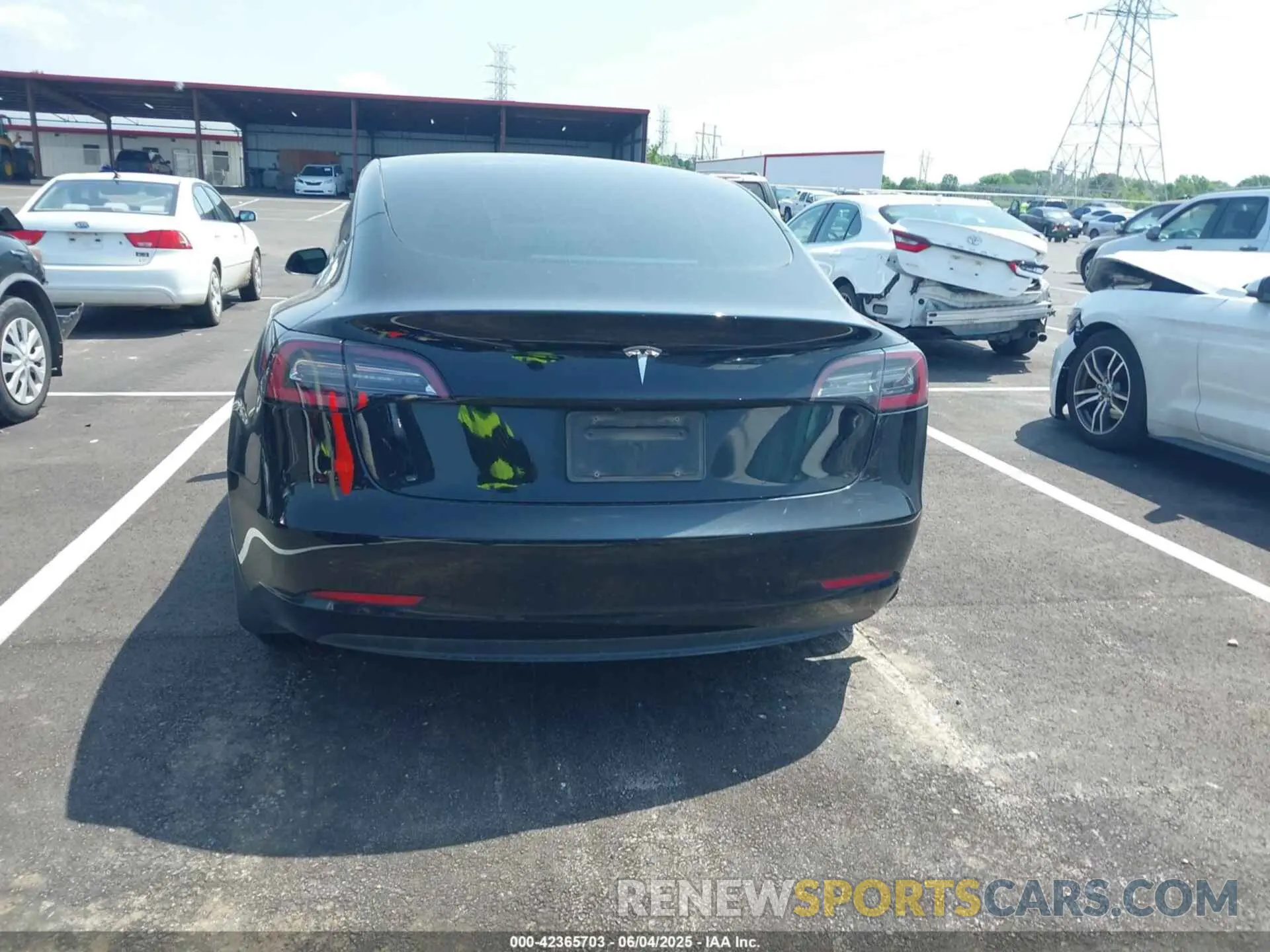 16 Photograph of a damaged car 5YJ3E1EA2PF437581 TESLA MODEL 3 2023