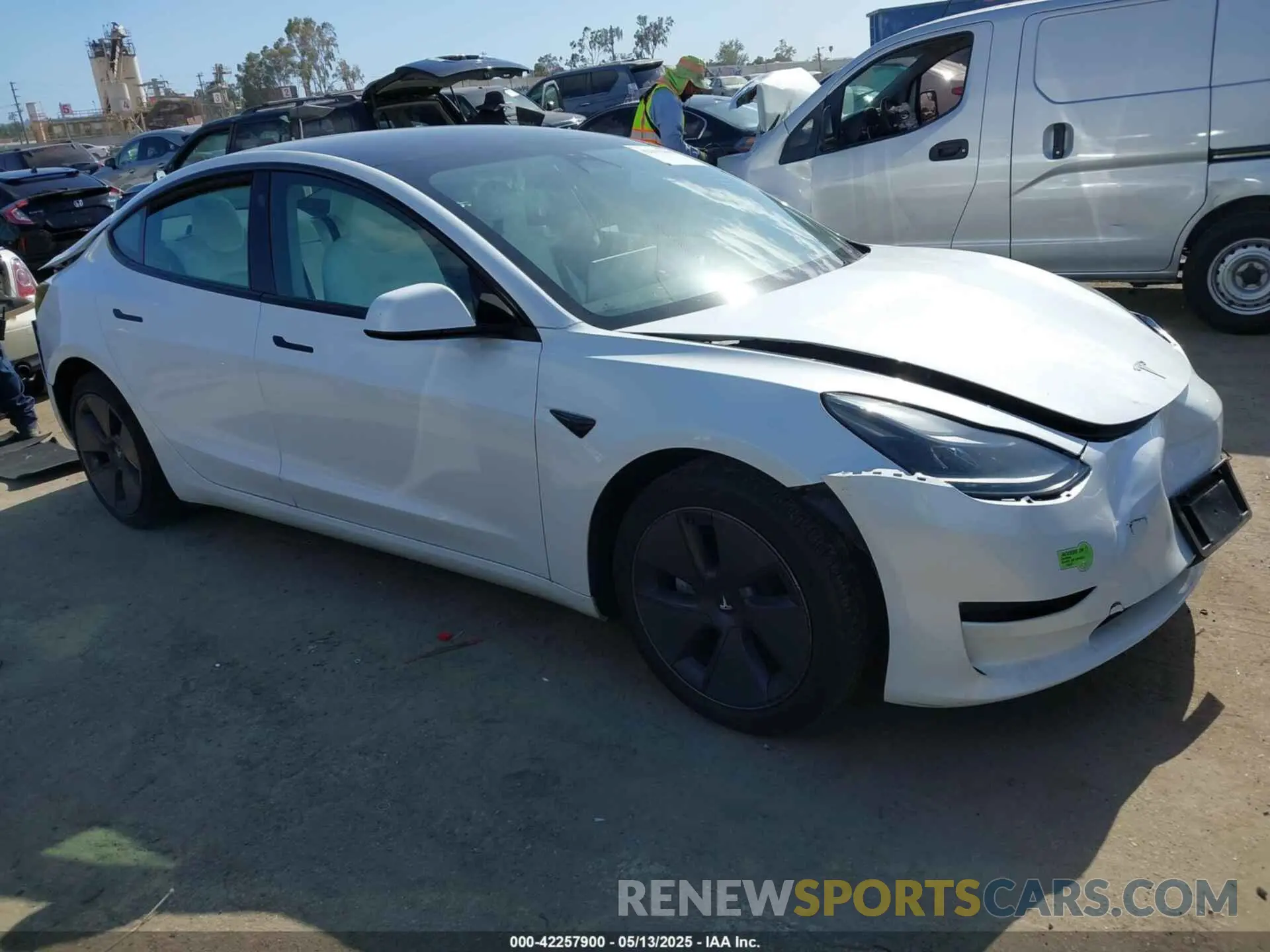 1 Фотография поврежденного автомобиля 5YJ3E1EA2PF465882 TESLA MODEL 3 2023
