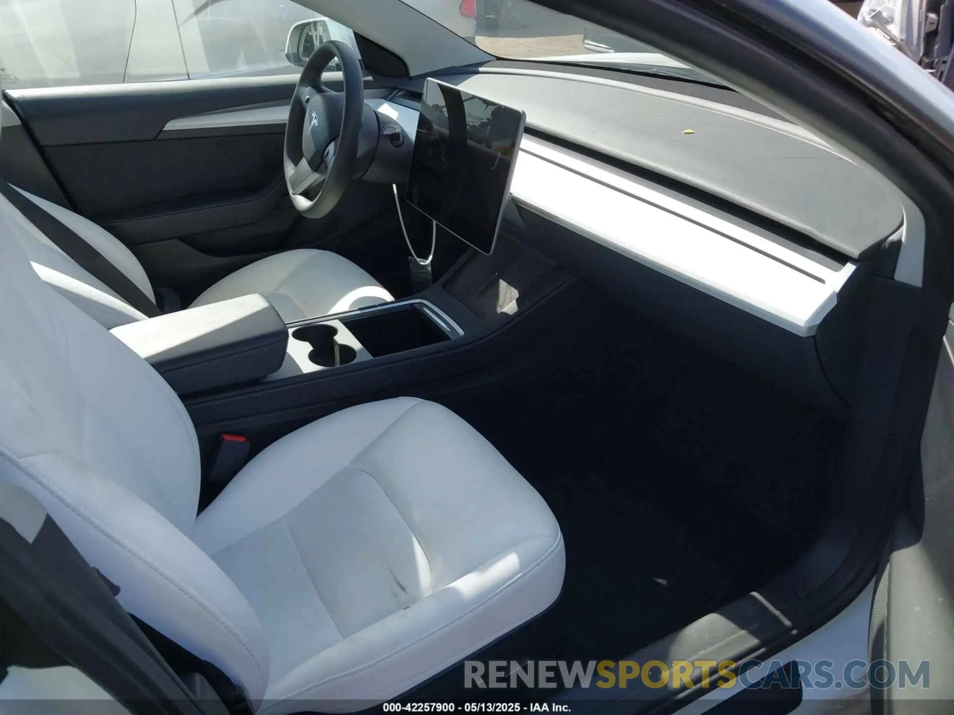 5 Фотография поврежденного автомобиля 5YJ3E1EA2PF465882 TESLA MODEL 3 2023
