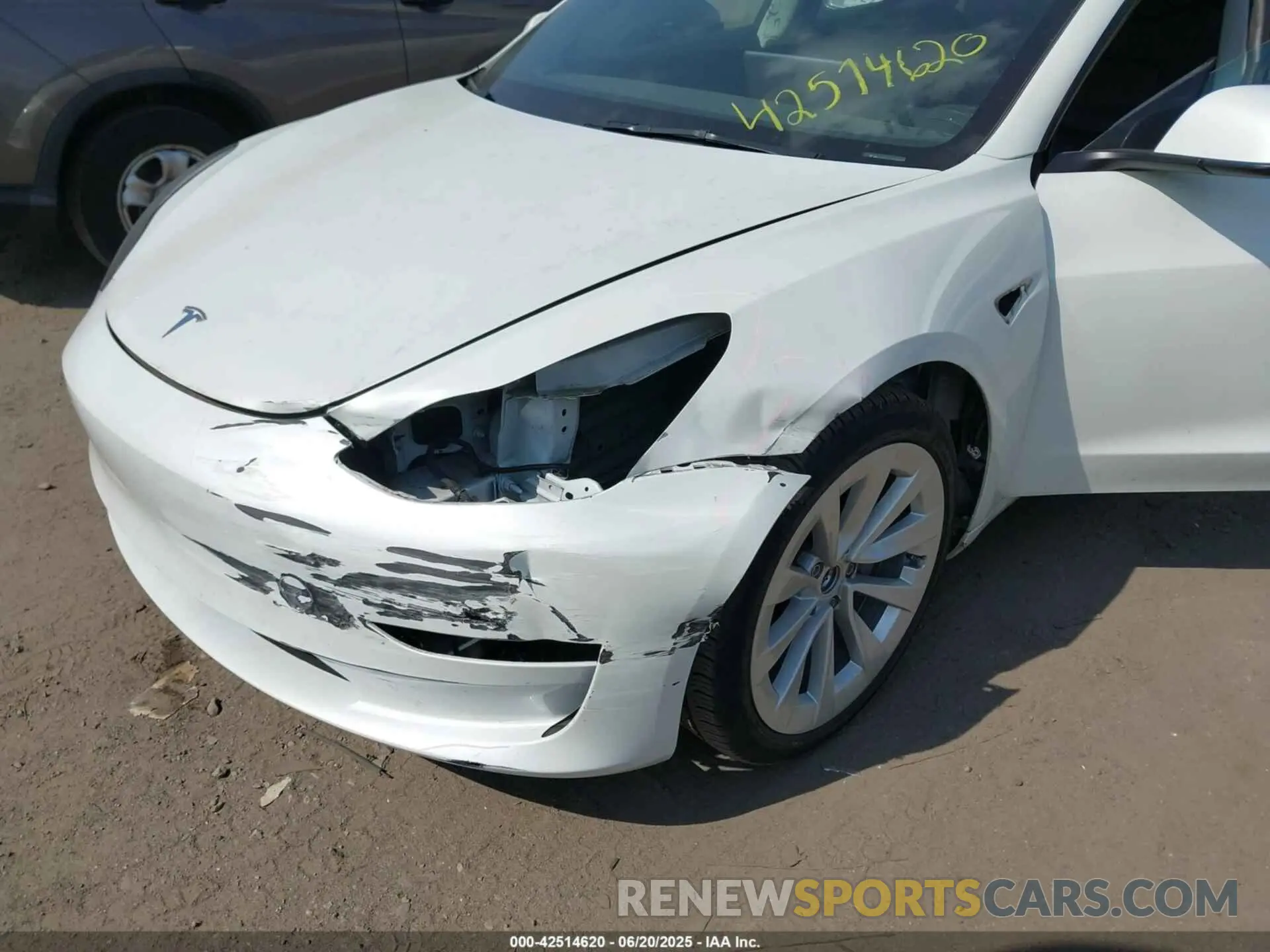 6 Фотография поврежденного автомобиля 5YJ3E1EA2PF484335 TESLA MODEL 3 2023